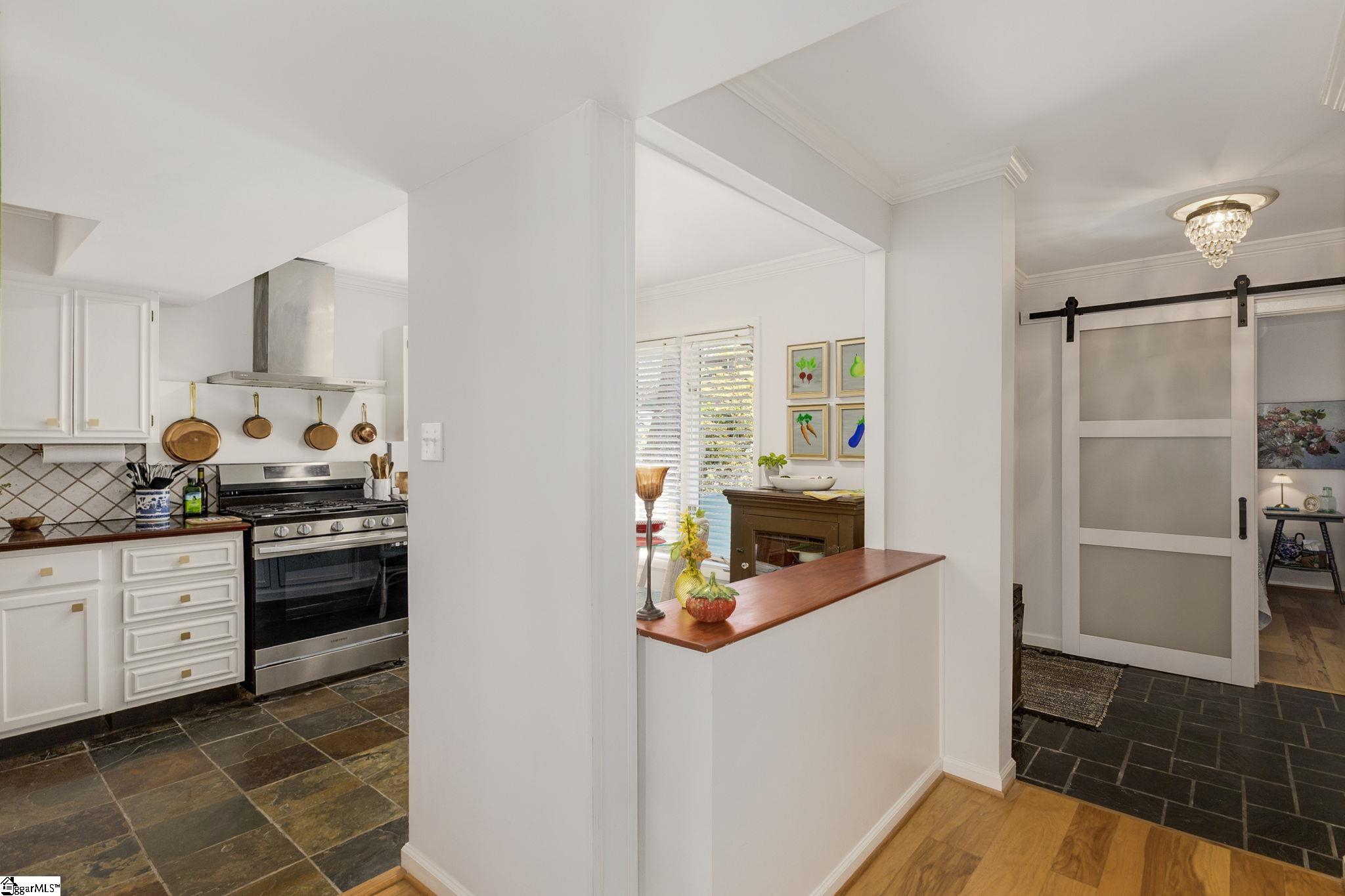 Greenville, South Carolina 29615, United States, 4 Bedrooms Bedrooms, ,4 BathroomsBathrooms,Residential,Contingent,99616