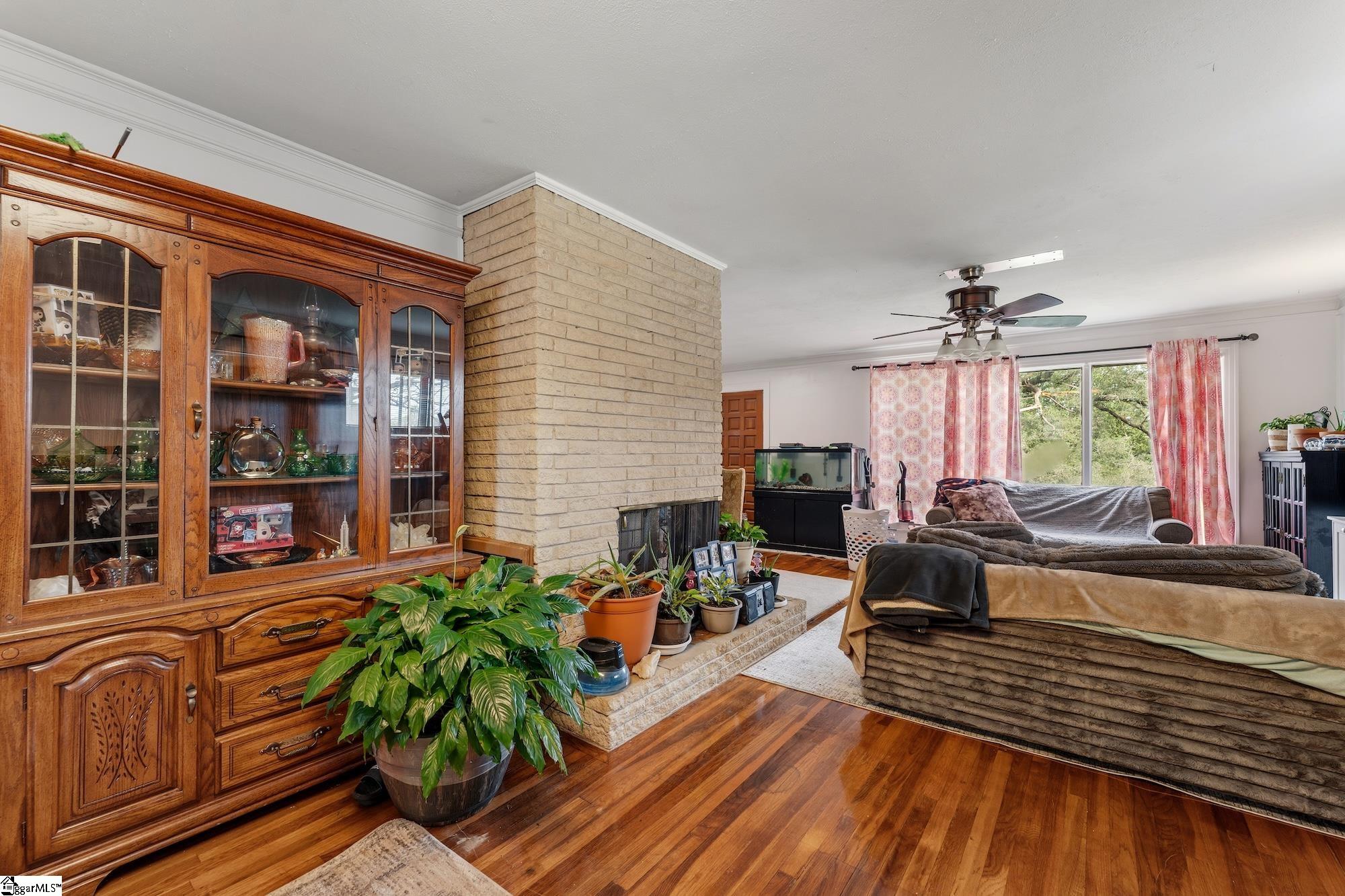 Real Estate Search 3 6 Pine Hill Drive