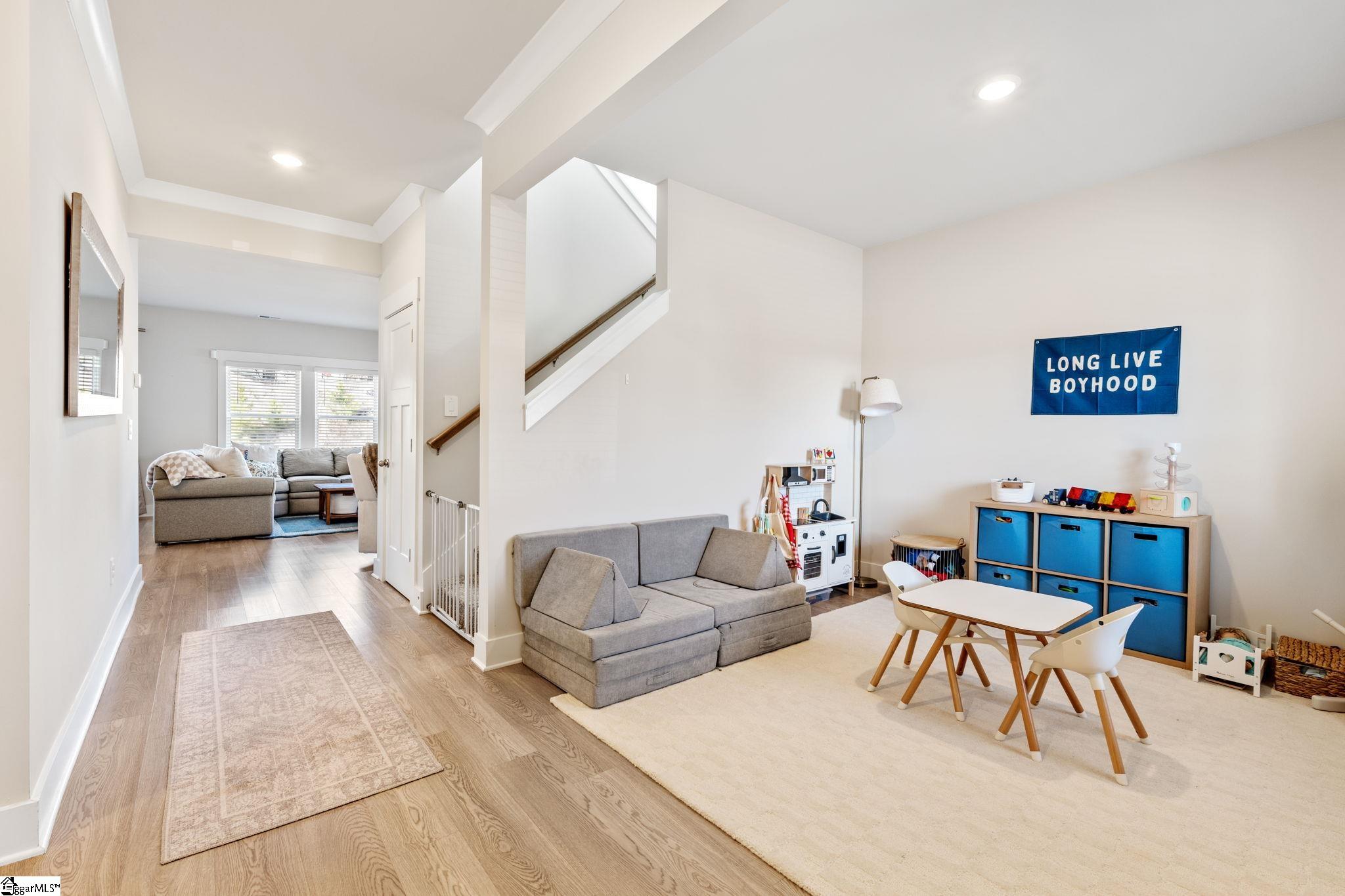 Real Estate Search 4 505 Silverado Avenue