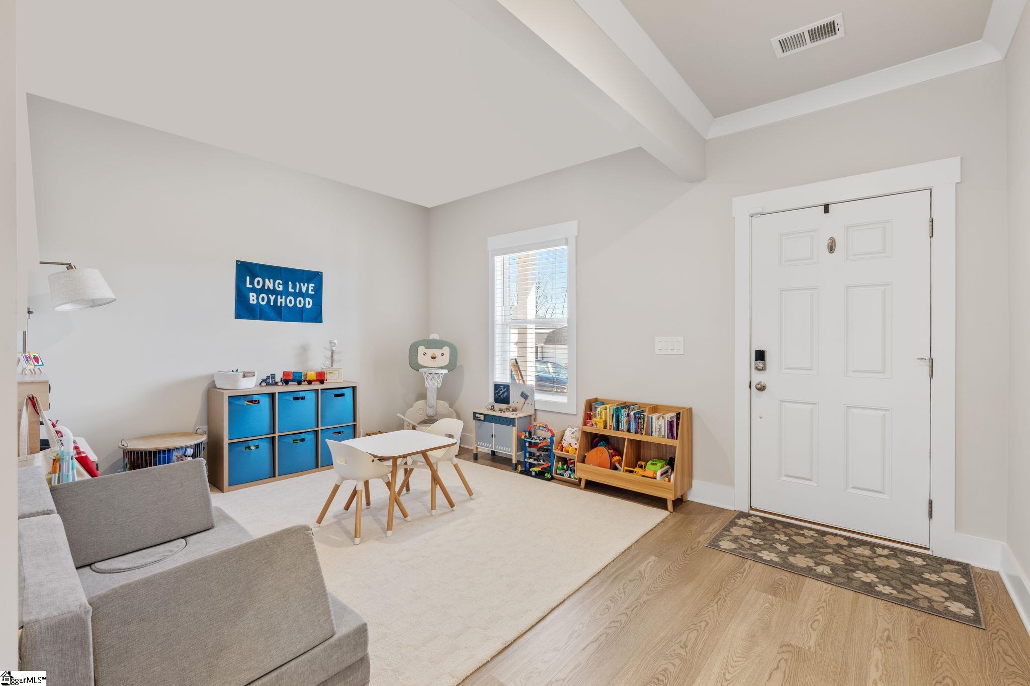 Real Estate Search 3 505 Silverado Avenue