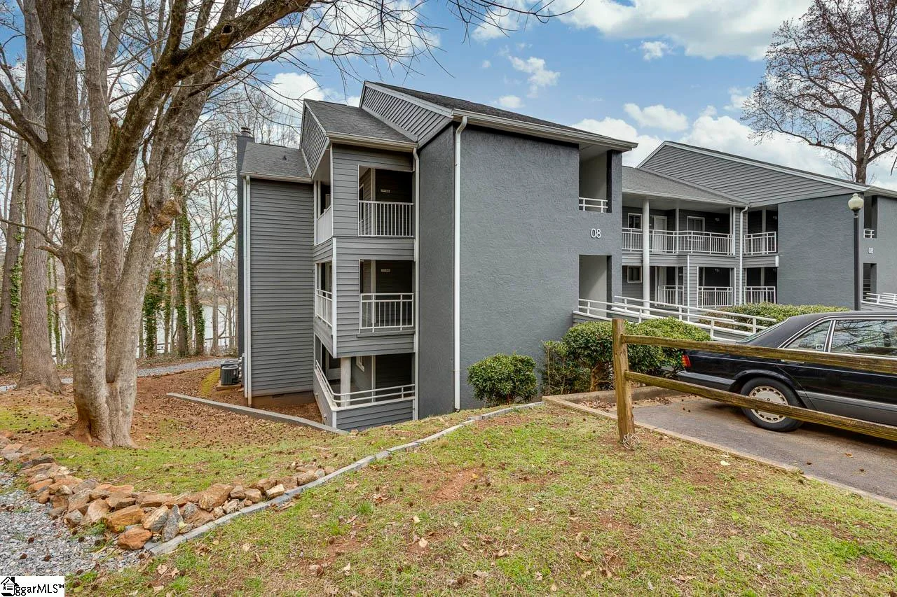 805 Northlake Drive