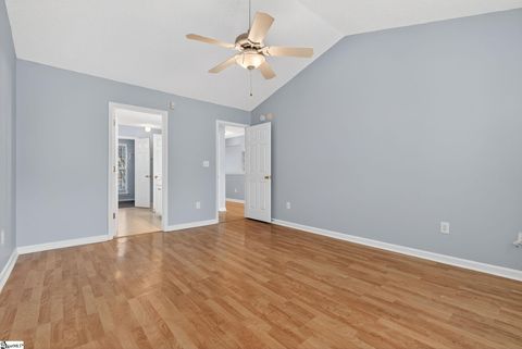 Tiny photo for 5 Hazelnut Court, Taylors, SC 29687 (MLS # 1576012)