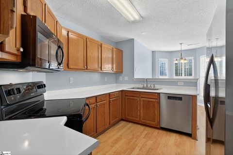 Tiny photo for 5 Hazelnut Court, Taylors, SC 29687 (MLS # 1576012)