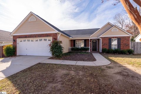Tiny photo for 5 Hazelnut Court, Taylors, SC 29687 (MLS # 1576012)