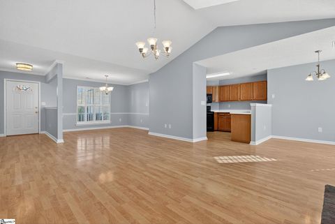 Tiny photo for 5 Hazelnut Court, Taylors, SC 29687 (MLS # 1576012)