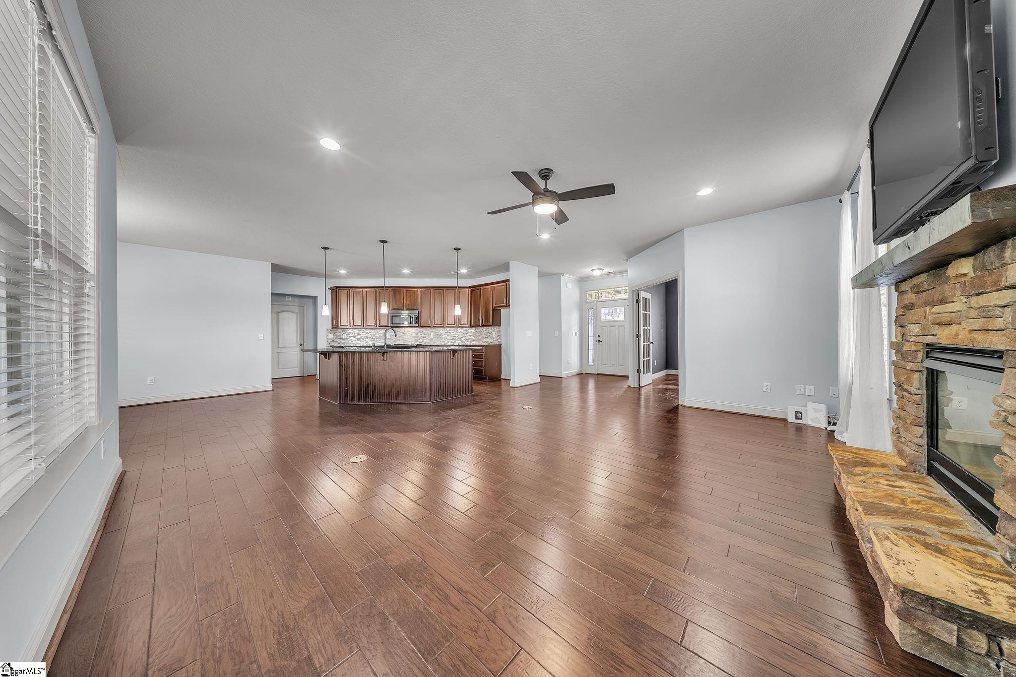 22 Pebblebrook Court