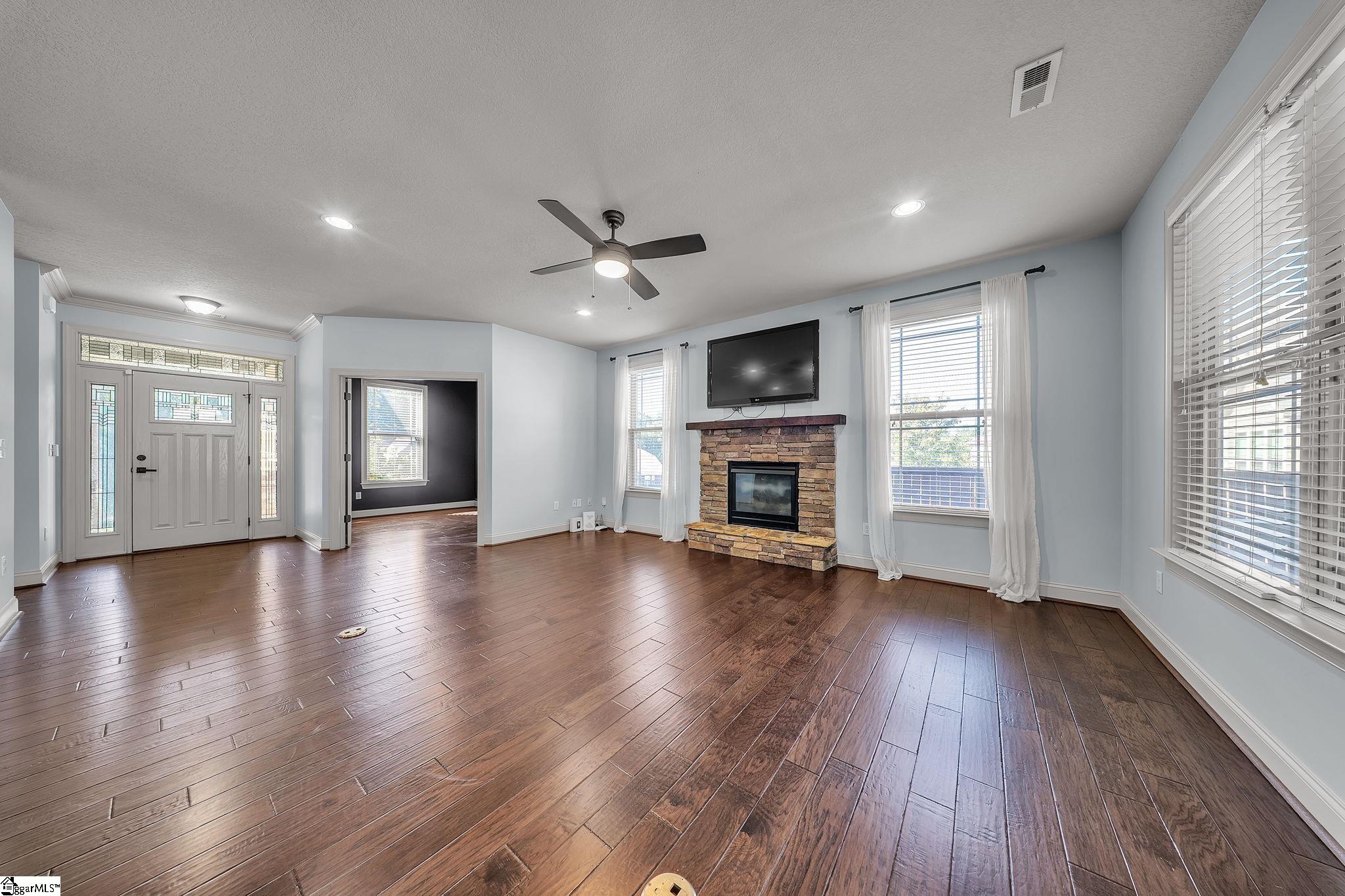 22 Pebblebrook Court