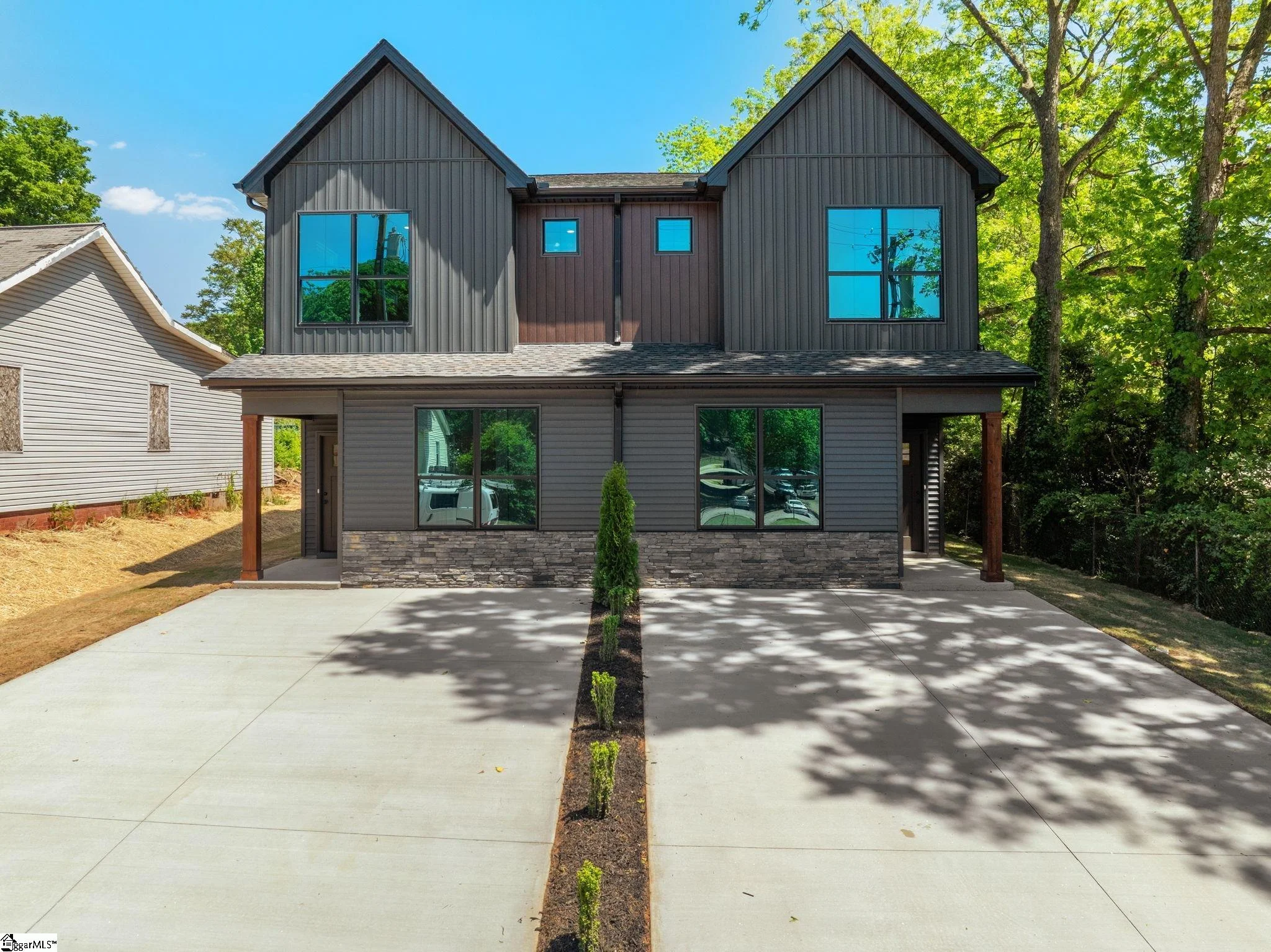 4 Conyers Street