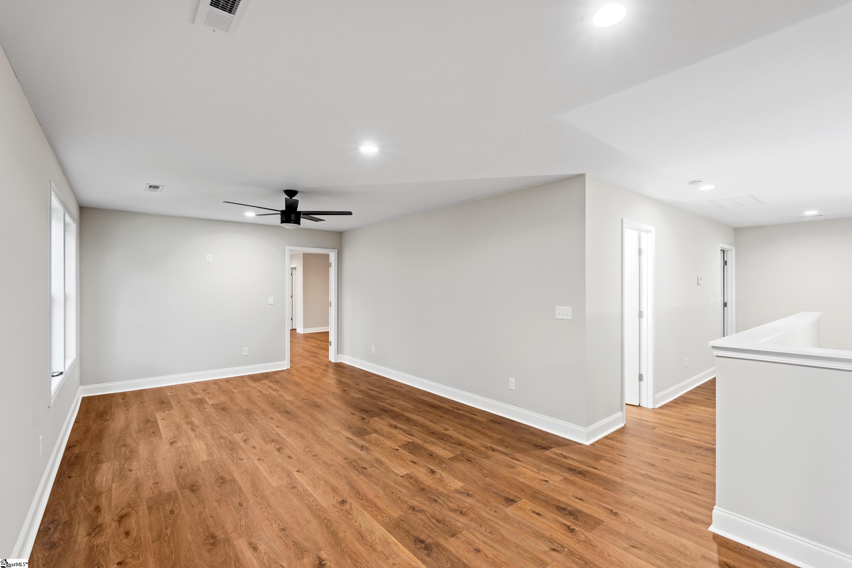 Greenville, South Carolina 29617, United States, 5 Bedrooms Bedrooms, ,4 BathroomsBathrooms,Residential,Active,170116