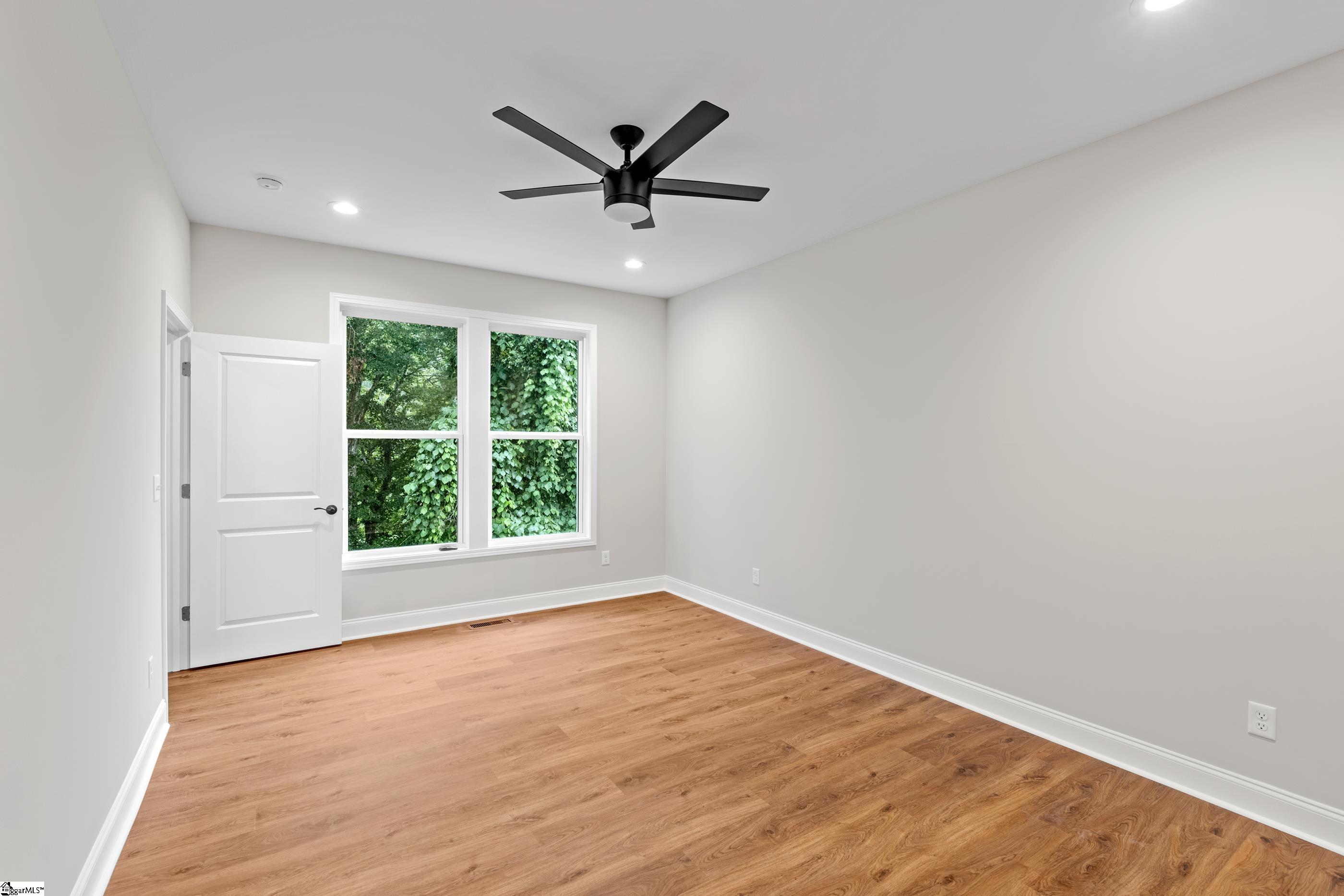 Greenville, South Carolina 29617, United States, 5 Bedrooms Bedrooms, ,4 BathroomsBathrooms,Residential,Active,170116