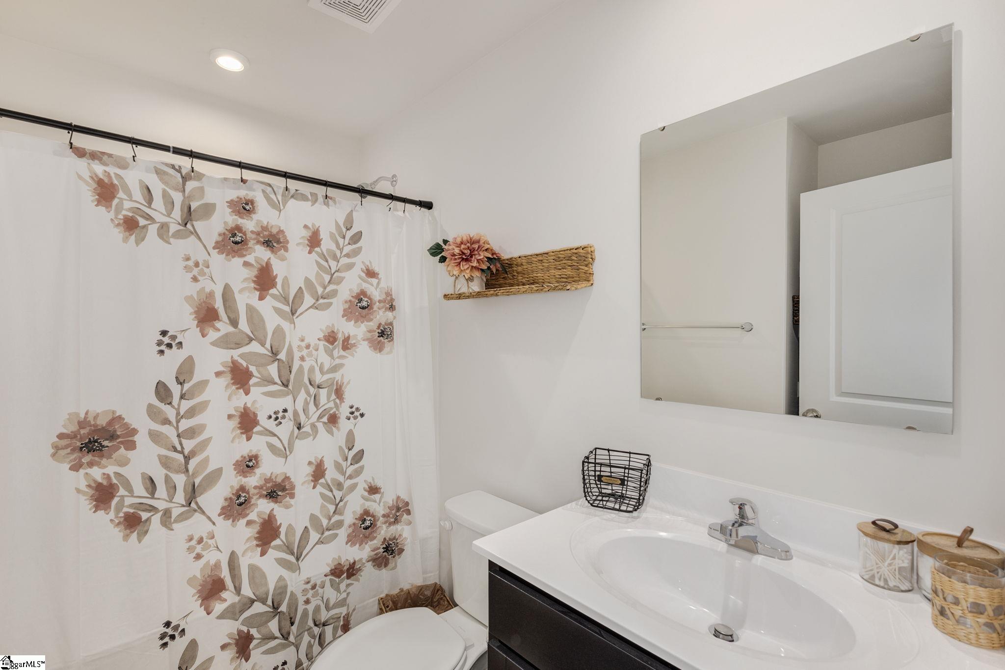 Greer, South Carolina 29651, United States, 3 Bedrooms Bedrooms, ,3 BathroomsBathrooms,Residential,Active,116220