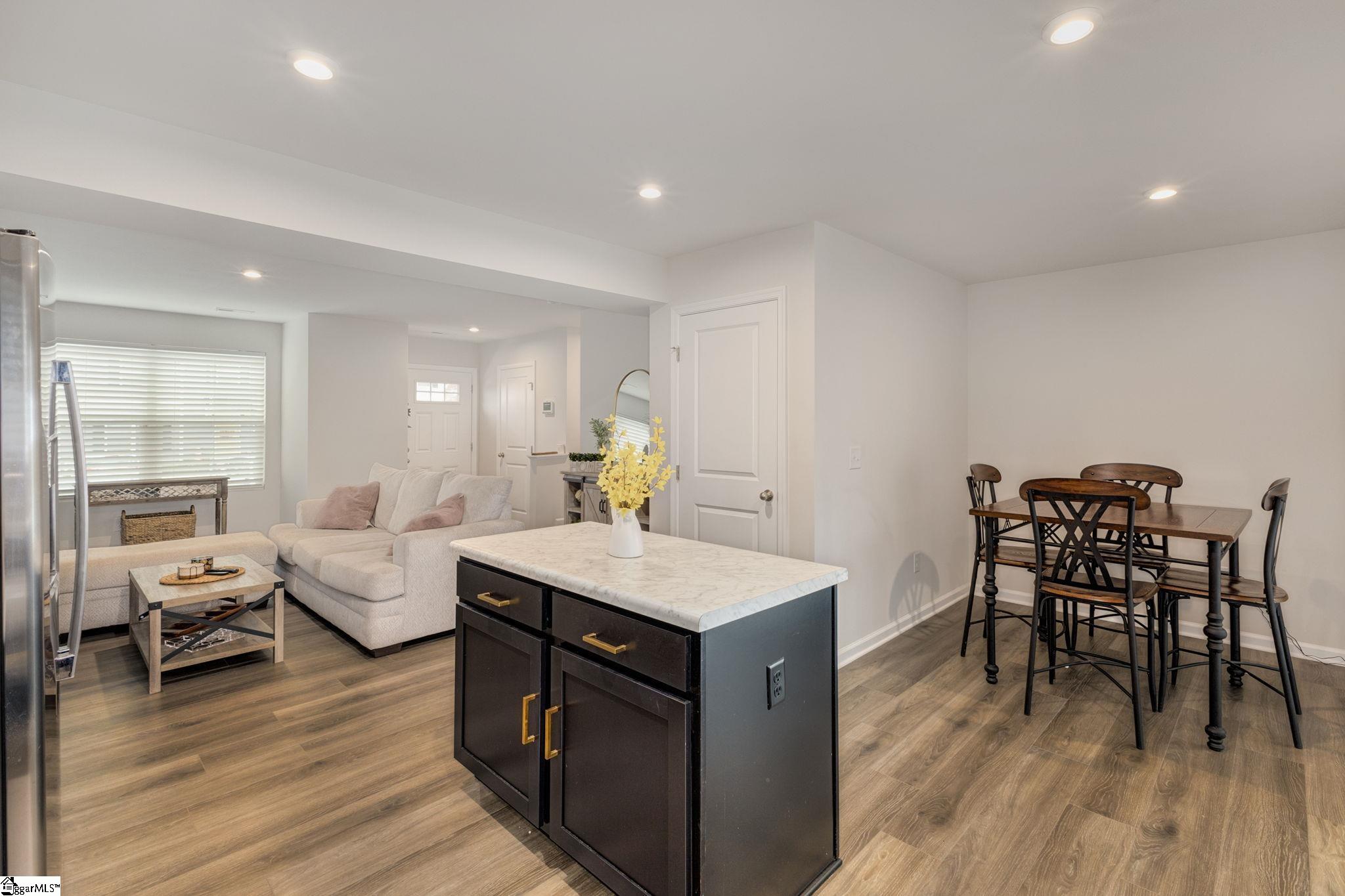 Greer, South Carolina 29651, United States, 3 Bedrooms Bedrooms, ,3 BathroomsBathrooms,Residential,Active,116220