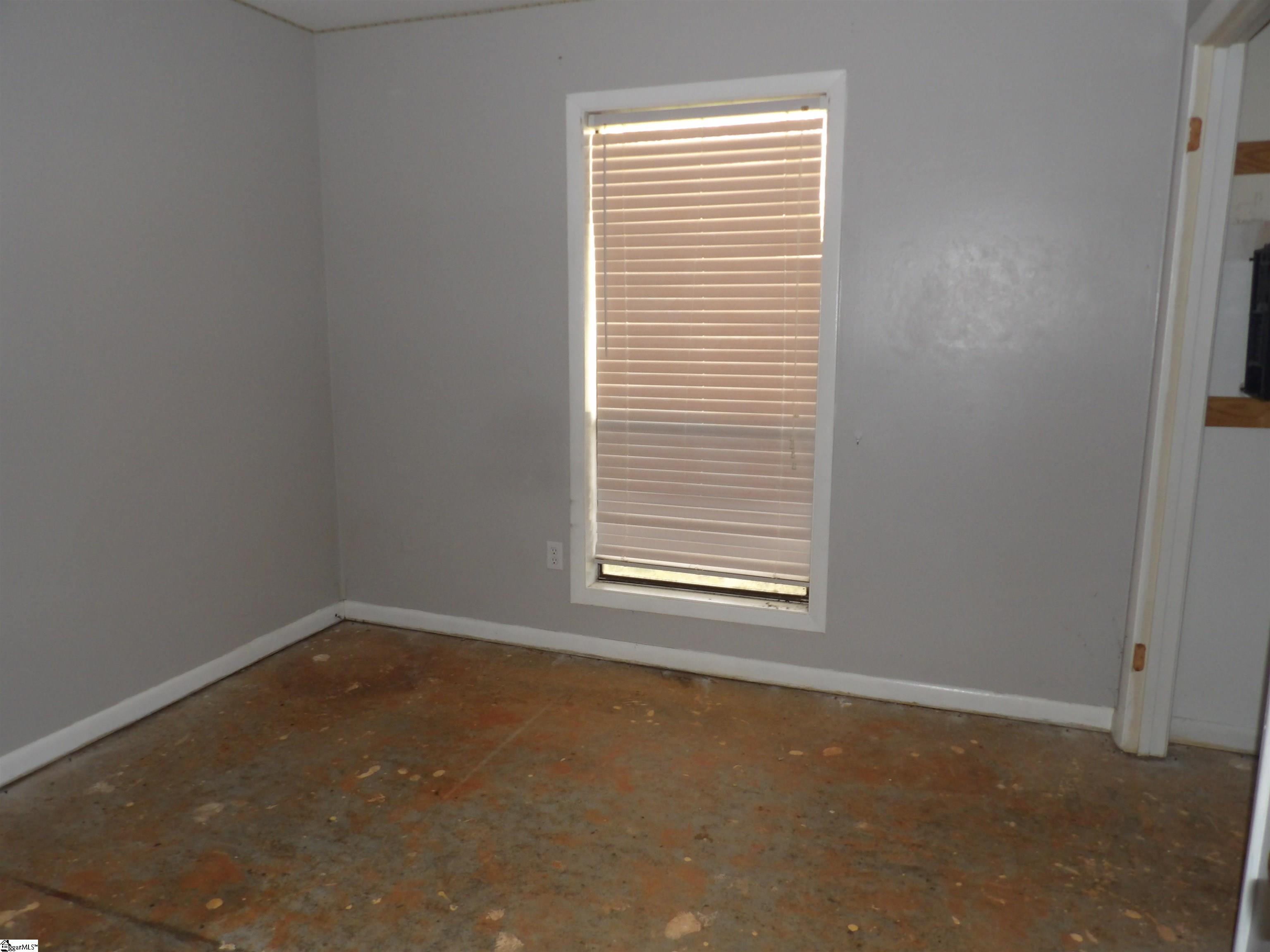 Spartanburg, South Carolina 29303, United States, 3 Bedrooms Bedrooms, ,2 BathroomsBathrooms,Residential,Pending,93708