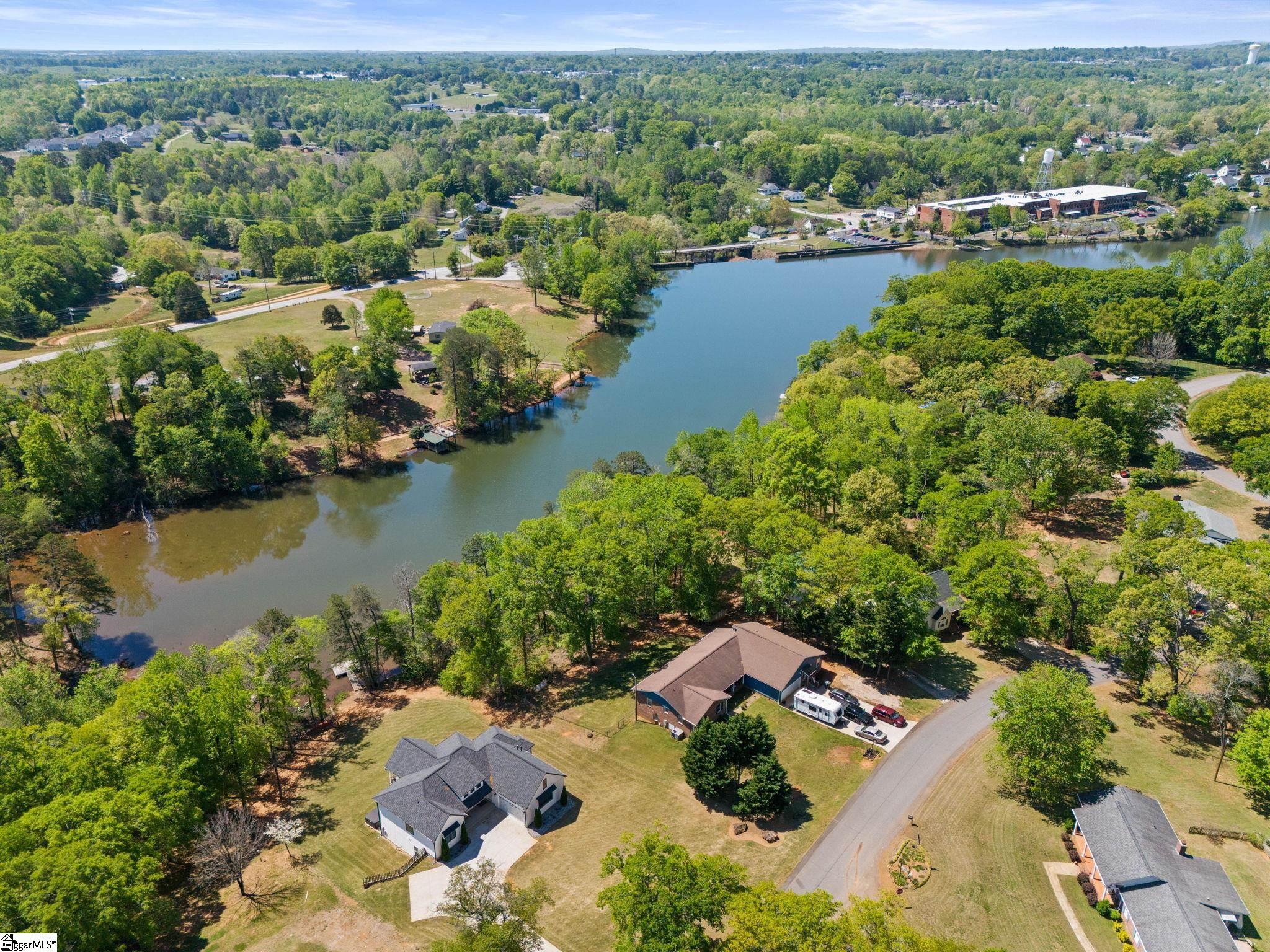 105 Lake Forest Drive