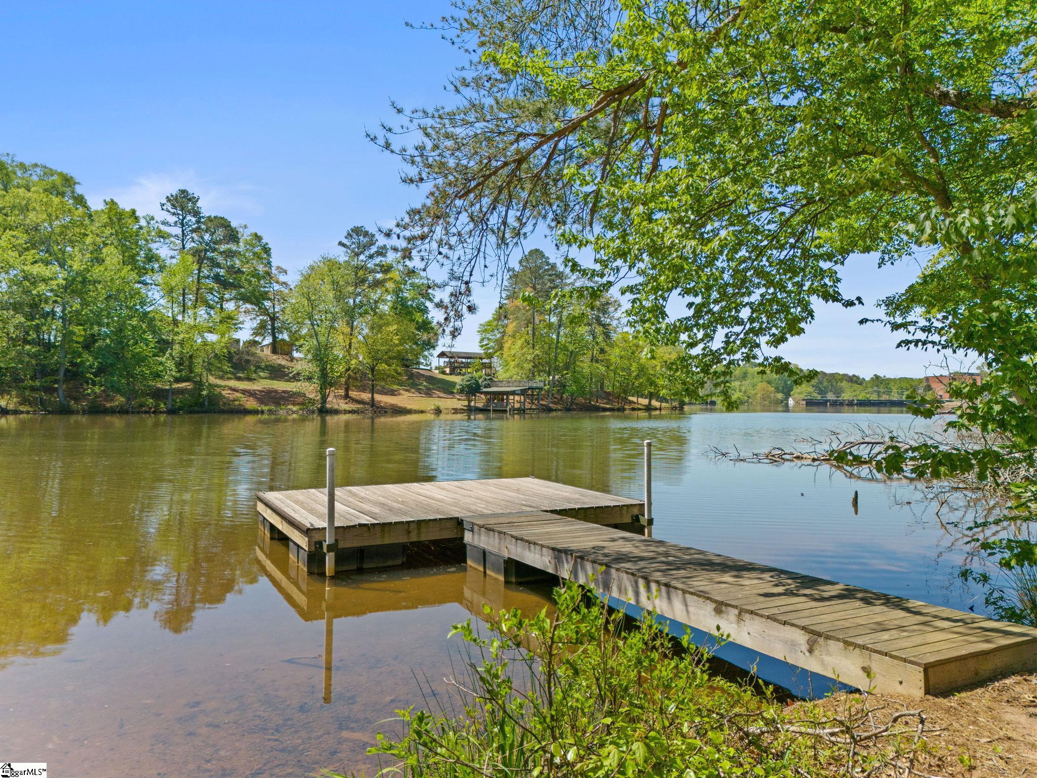 105 Lake Forest Drive