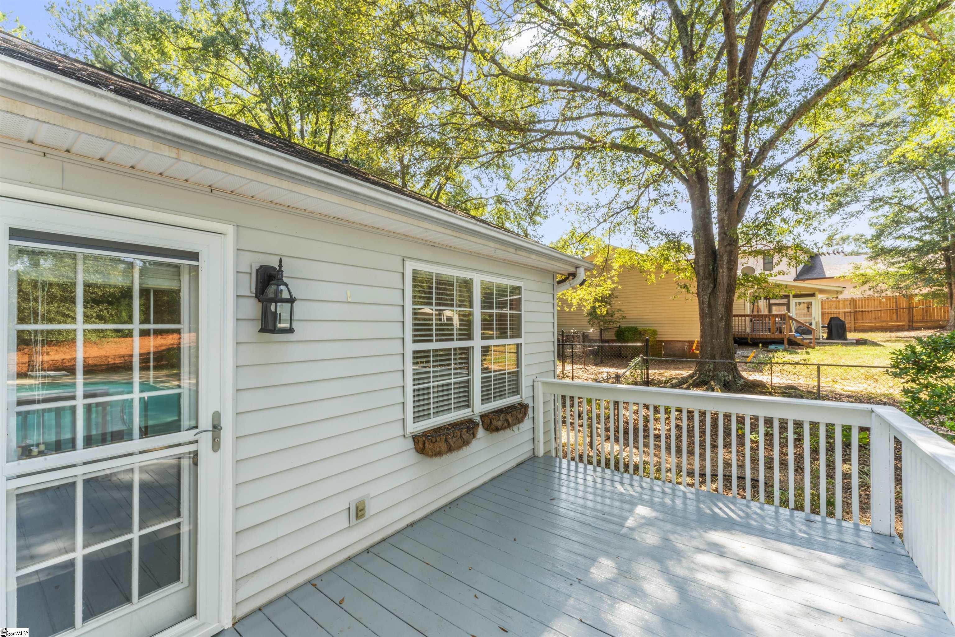 Anderson, South Carolina 29621, United States, 3 Bedrooms Bedrooms, ,2 BathroomsBathrooms,Residential,Active,212333