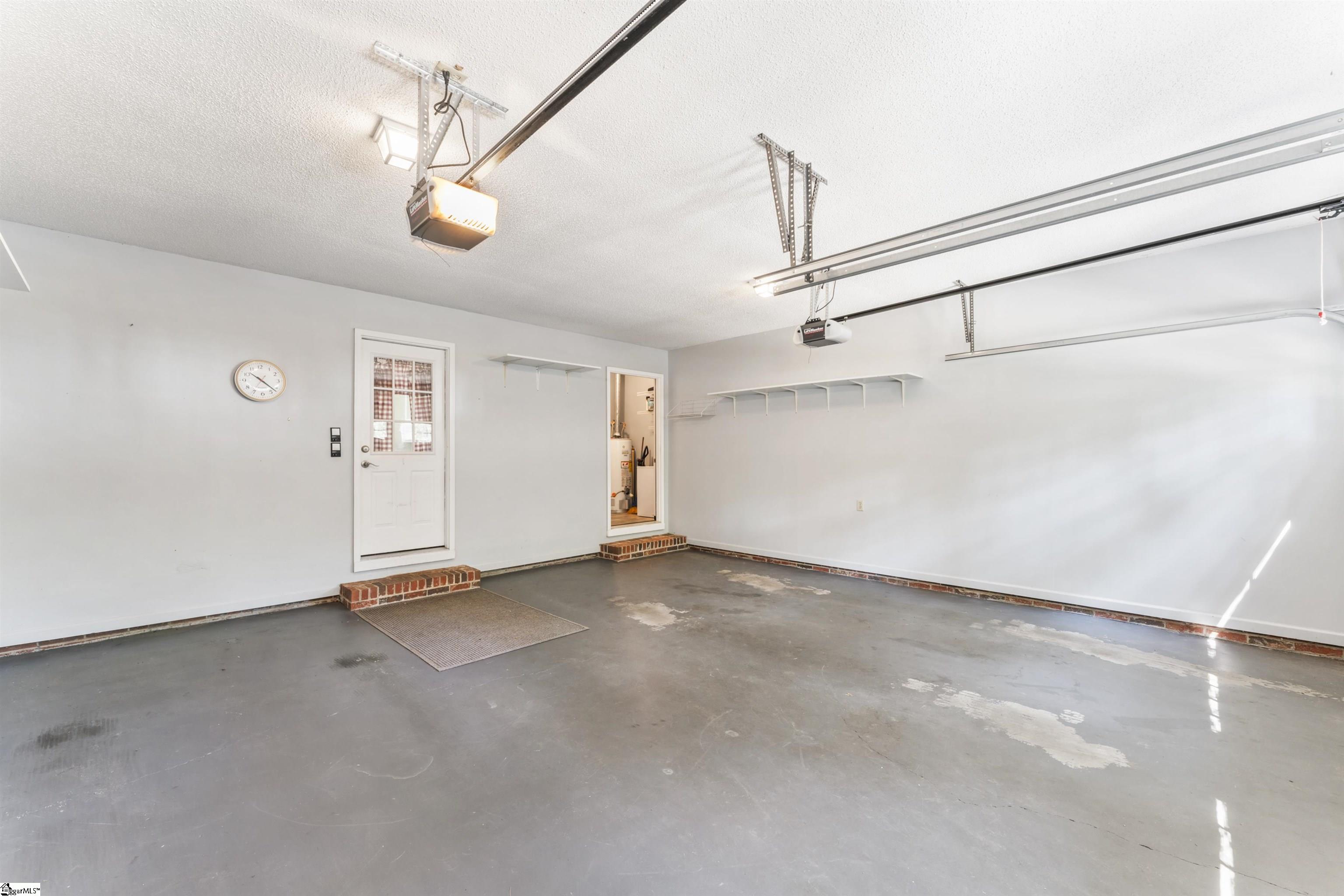 Anderson, South Carolina 29621, United States, 3 Bedrooms Bedrooms, ,2 BathroomsBathrooms,Residential,Active,212333