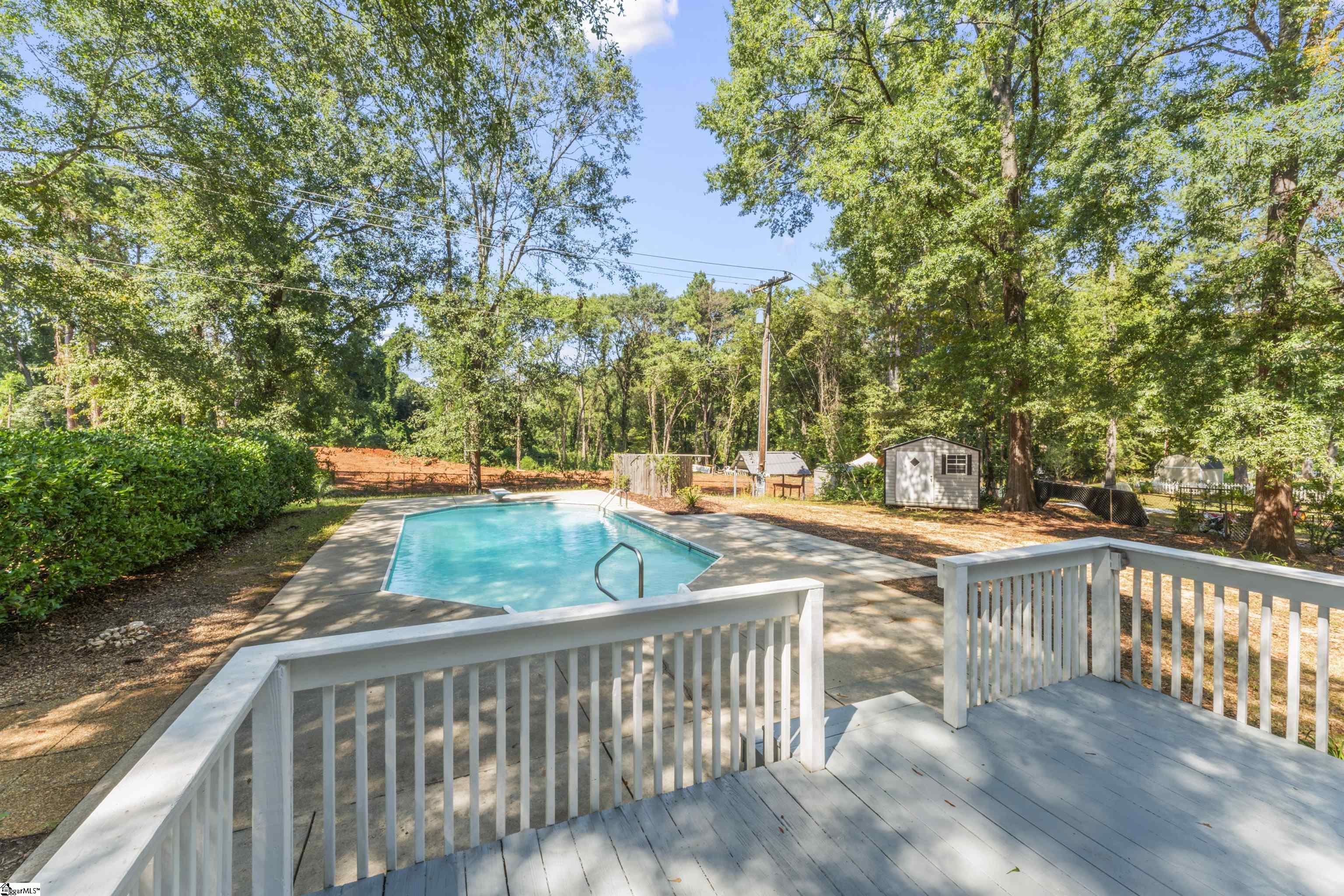 Anderson, South Carolina 29621, United States, 3 Bedrooms Bedrooms, ,2 BathroomsBathrooms,Residential,Active,212333