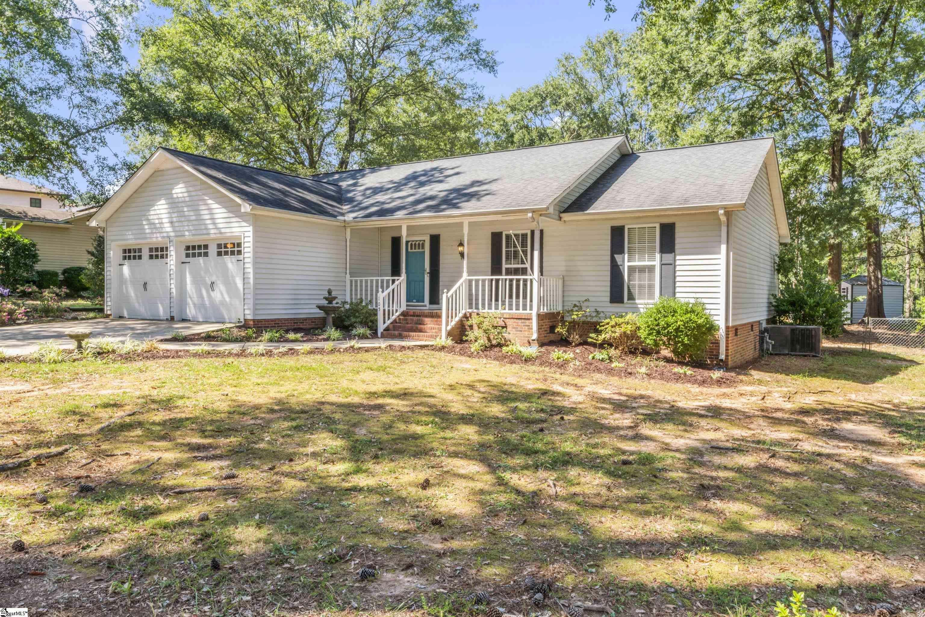 Anderson, South Carolina 29621, United States, 3 Bedrooms Bedrooms, ,2 BathroomsBathrooms,Residential,Active,212333