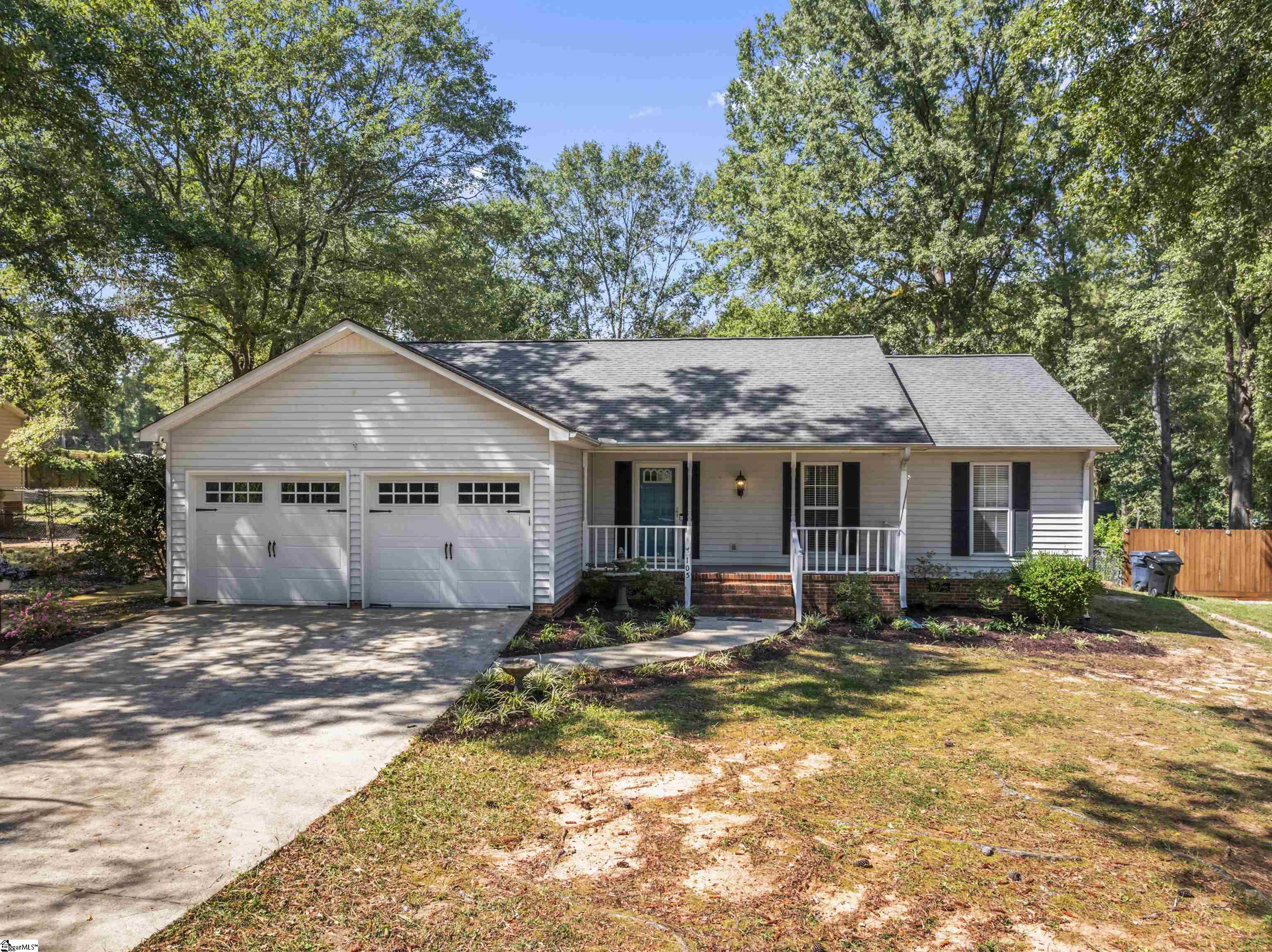 Anderson, South Carolina 29621, United States, 3 Bedrooms Bedrooms, ,2 BathroomsBathrooms,Residential,Active,212333