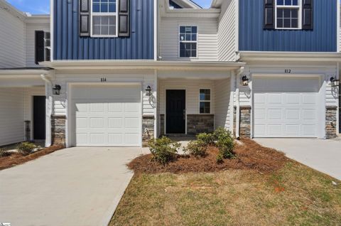 Photo of 814 Mahaffey Court, Spartanburg, SC 29301 (MLS # 1590002)