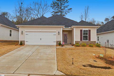 Photo of 541 Clairbrook Court, Greer, SC 29651 (MLS # 1576260)