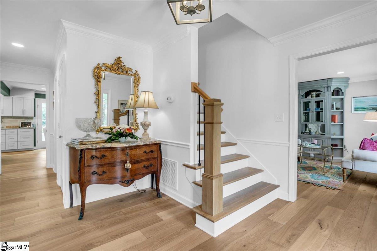 Greer, South Carolina 29650, United States, 4 Bedrooms Bedrooms, ,3 BathroomsBathrooms,Residential,Contingent,187250