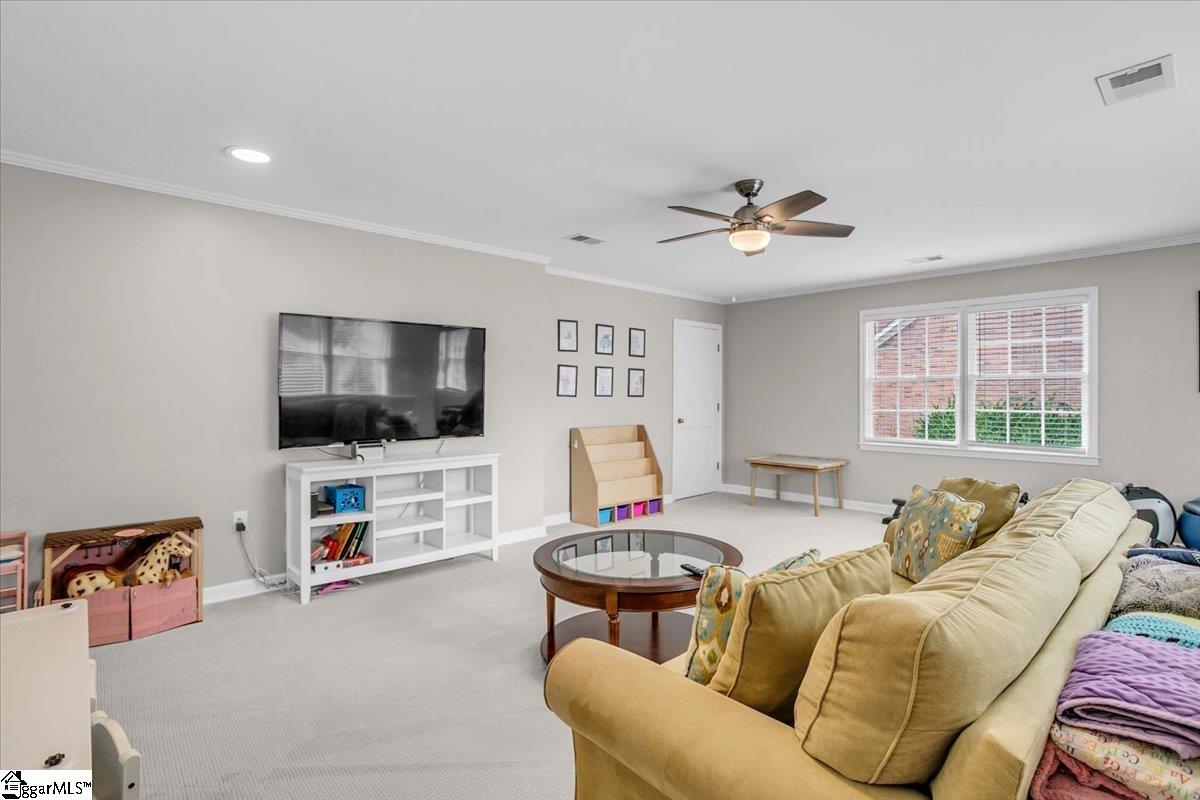 Greer, South Carolina 29650, United States, 4 Bedrooms Bedrooms, ,3 BathroomsBathrooms,Residential,Contingent,187250