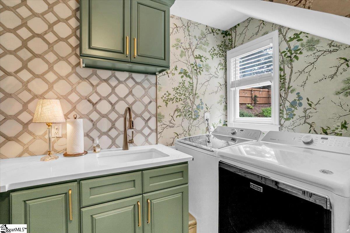 Greer, South Carolina 29650, United States, 4 Bedrooms Bedrooms, ,3 BathroomsBathrooms,Residential,Contingent,187250