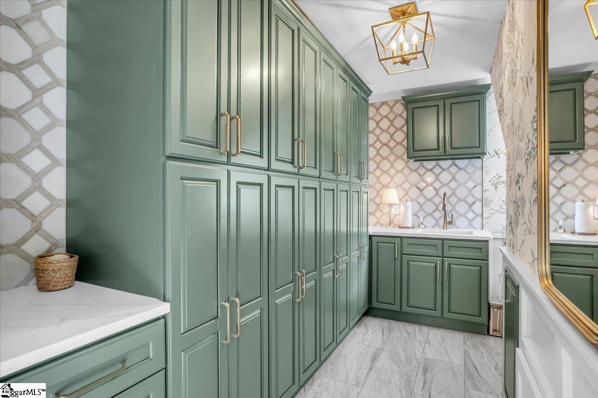 Greer, South Carolina 29650, United States, 4 Bedrooms Bedrooms, ,3 BathroomsBathrooms,Residential,Contingent,187250