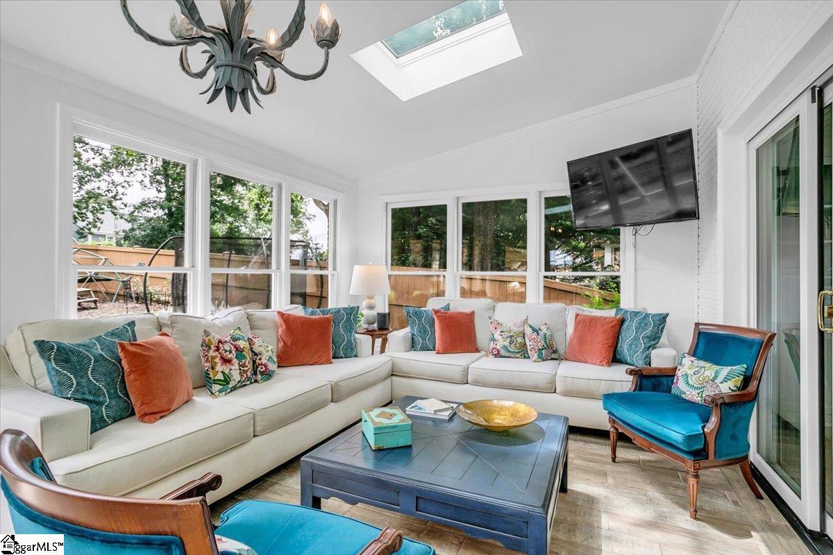 Greer, South Carolina 29650, United States, 4 Bedrooms Bedrooms, ,3 BathroomsBathrooms,Residential,Contingent,187250