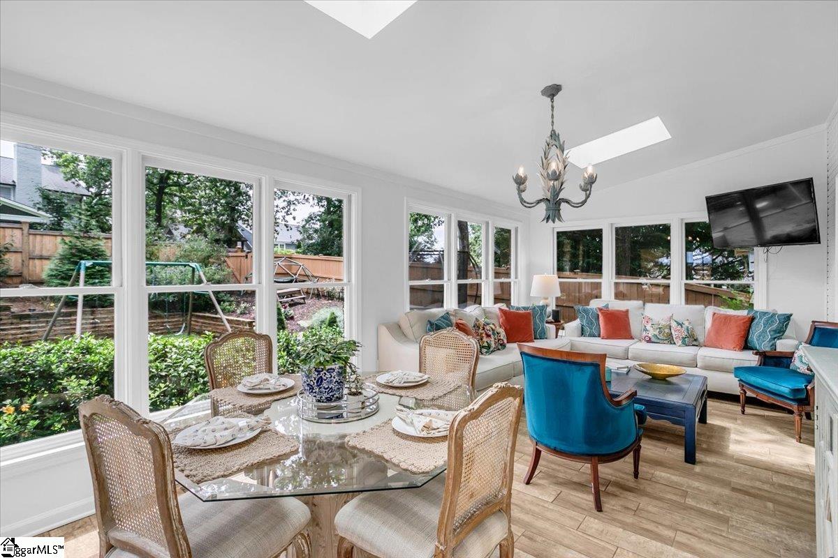 Greer, South Carolina 29650, United States, 4 Bedrooms Bedrooms, ,3 BathroomsBathrooms,Residential,Contingent,187250