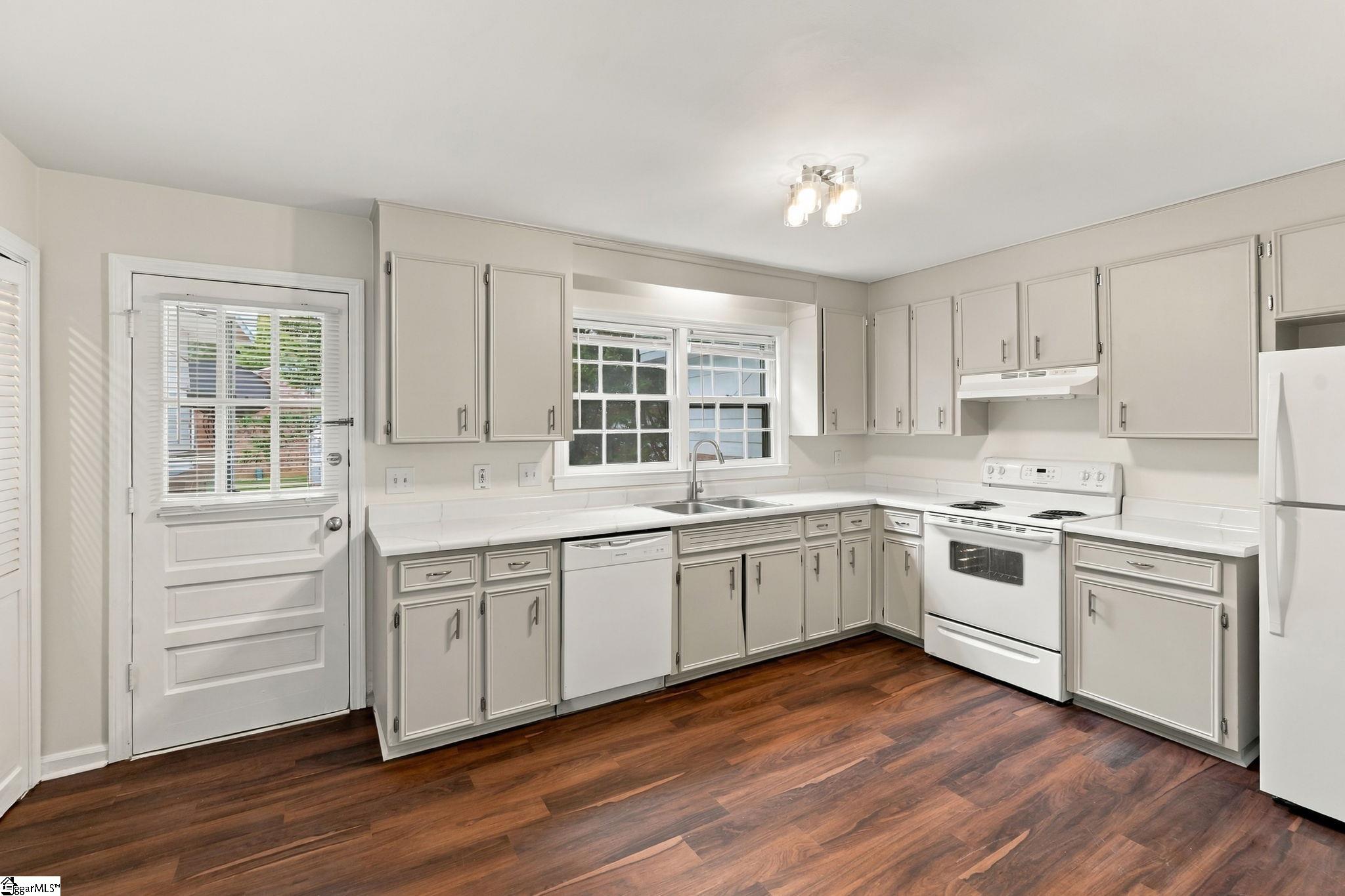 Real Estate Search 3 21 Glen Burnie Road Unit 3