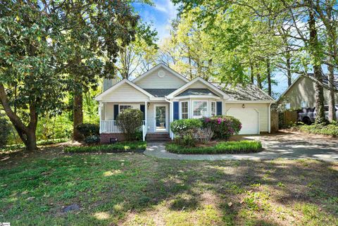 Photo of 7 Glenrock Lane, Simpsonville, SC 29681 (MLS # 1588951)