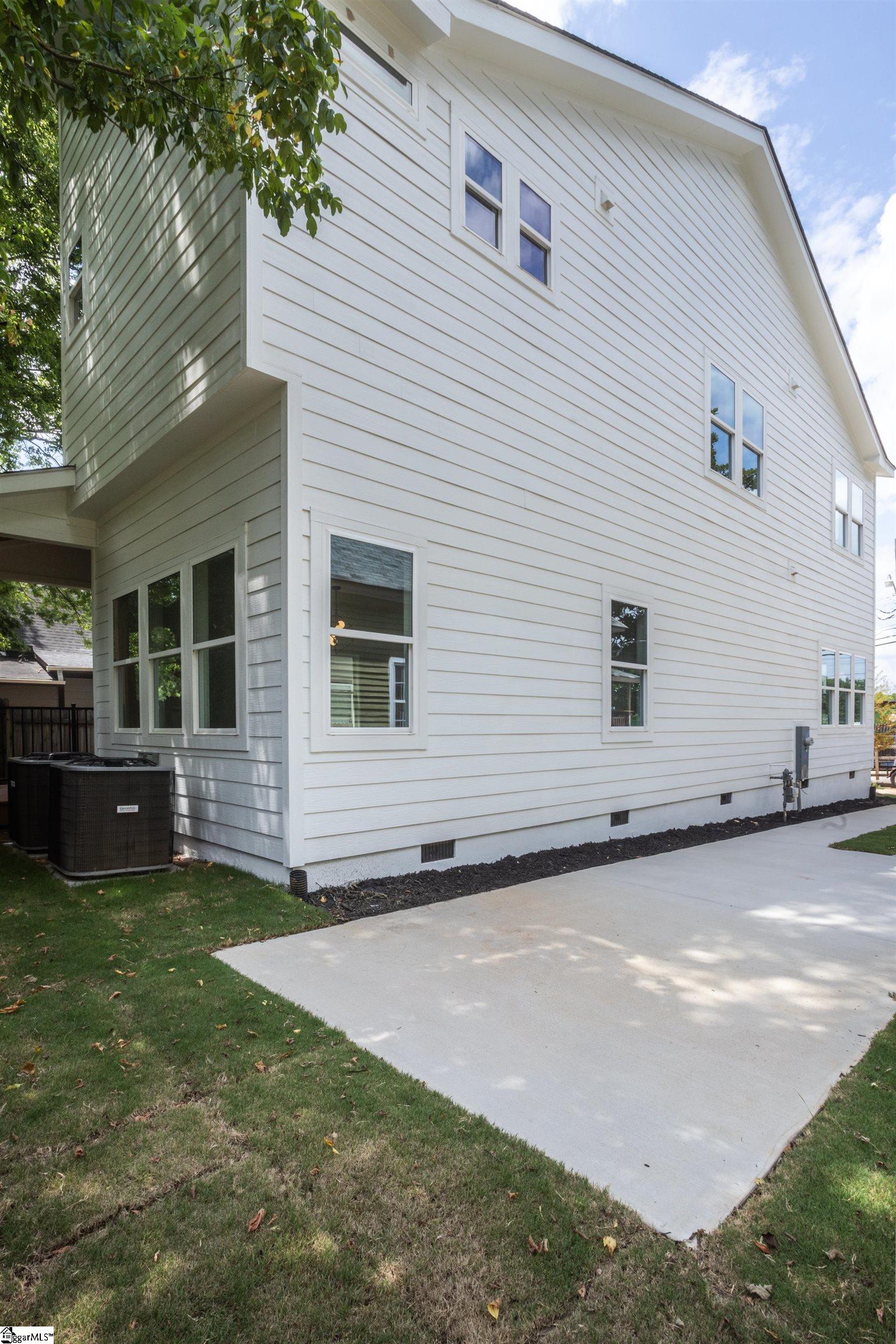 Greenville, South Carolina 29601, United States, 4 Bedrooms Bedrooms, ,3 BathroomsBathrooms,Residential,Active,178172