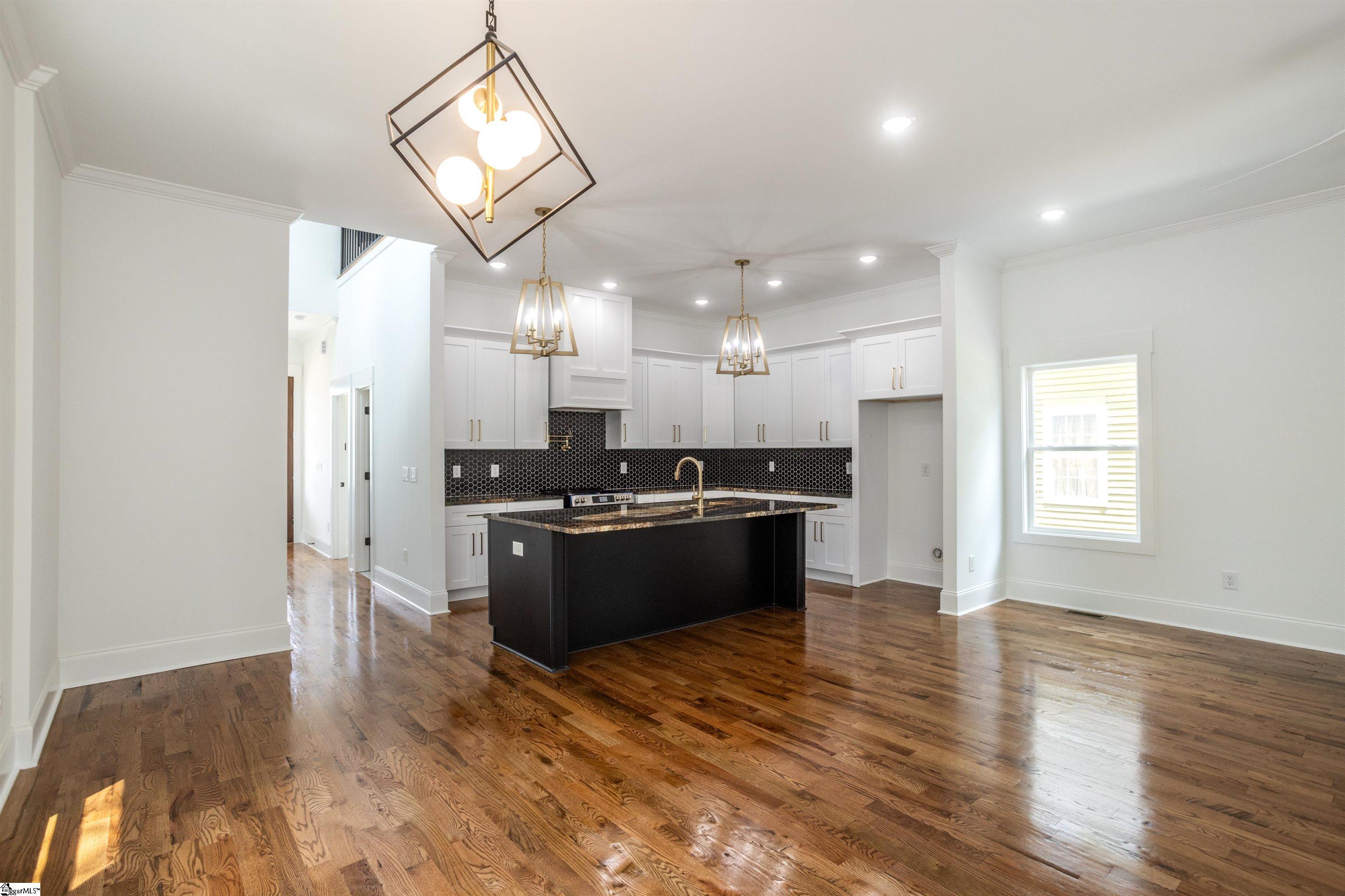 Greenville, South Carolina 29601, United States, 4 Bedrooms Bedrooms, ,3 BathroomsBathrooms,Residential,Active,178172