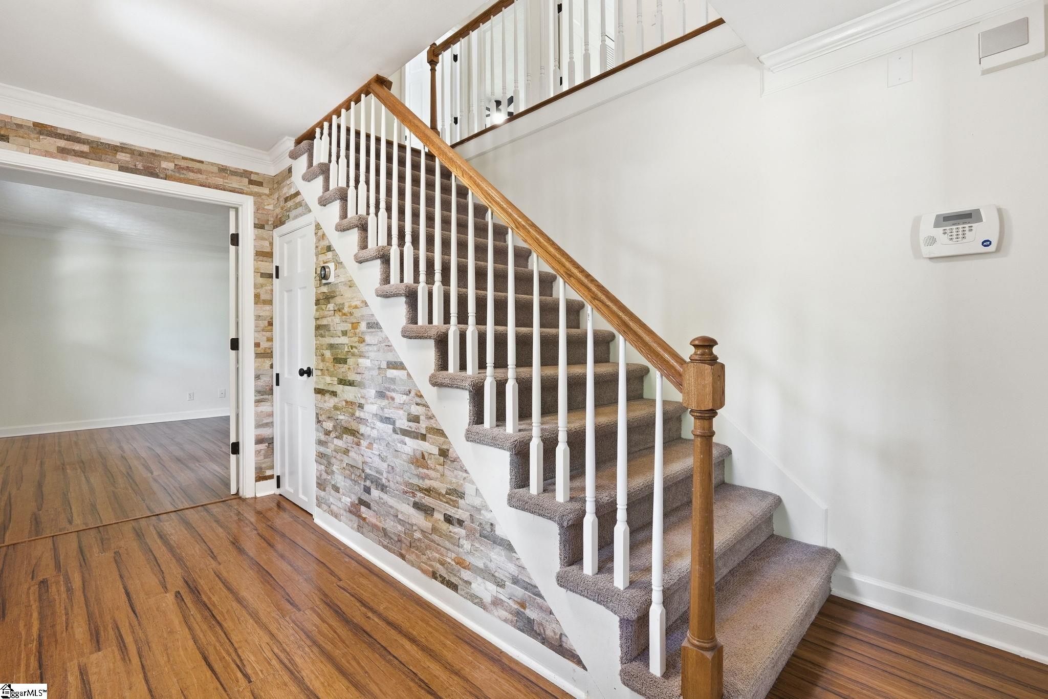 106 Lindseybrook Trail