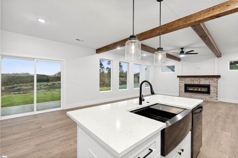 A home in Chesnee
