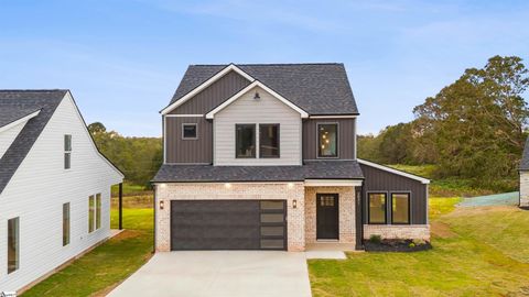 A home in Chesnee