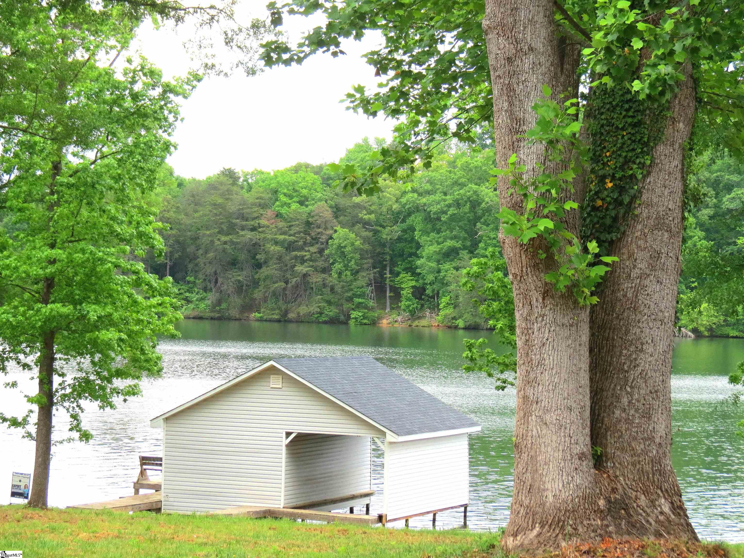 196 Lyman Lodge Road