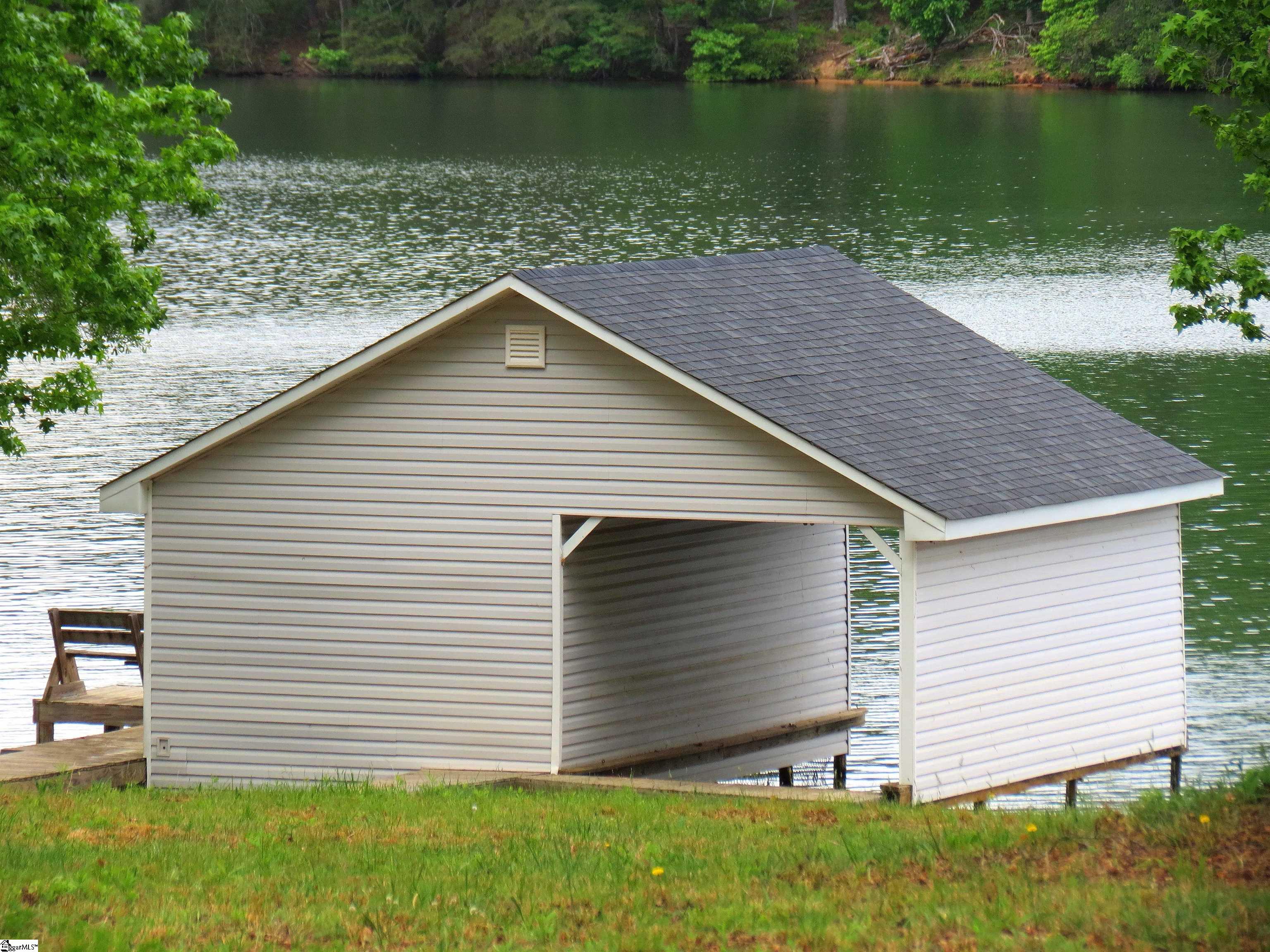 196 Lyman Lodge Road