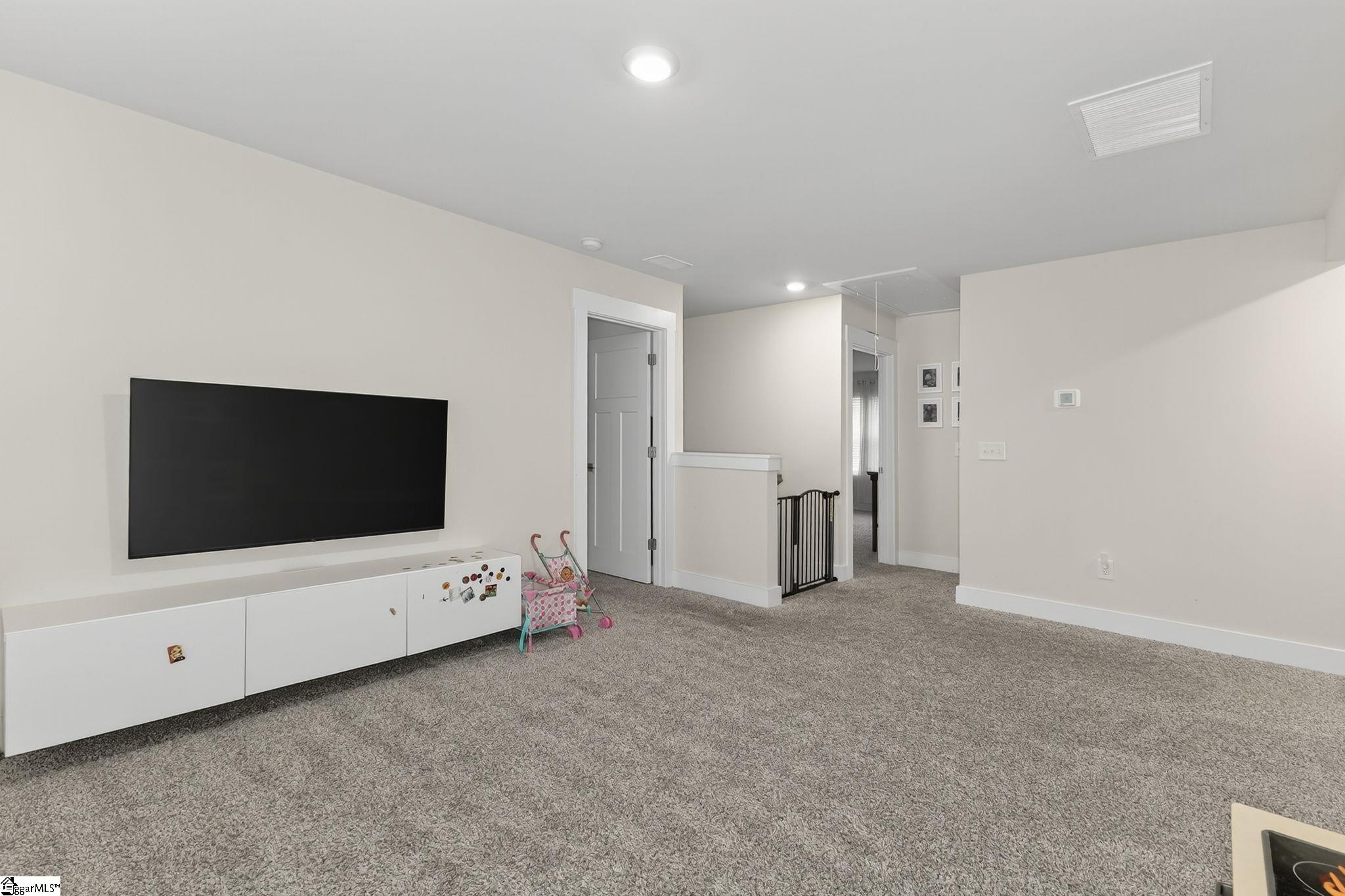 Simpsonville, South Carolina 29680, United States, 4 Bedrooms Bedrooms, ,3 BathroomsBathrooms,Residential,Active,186405