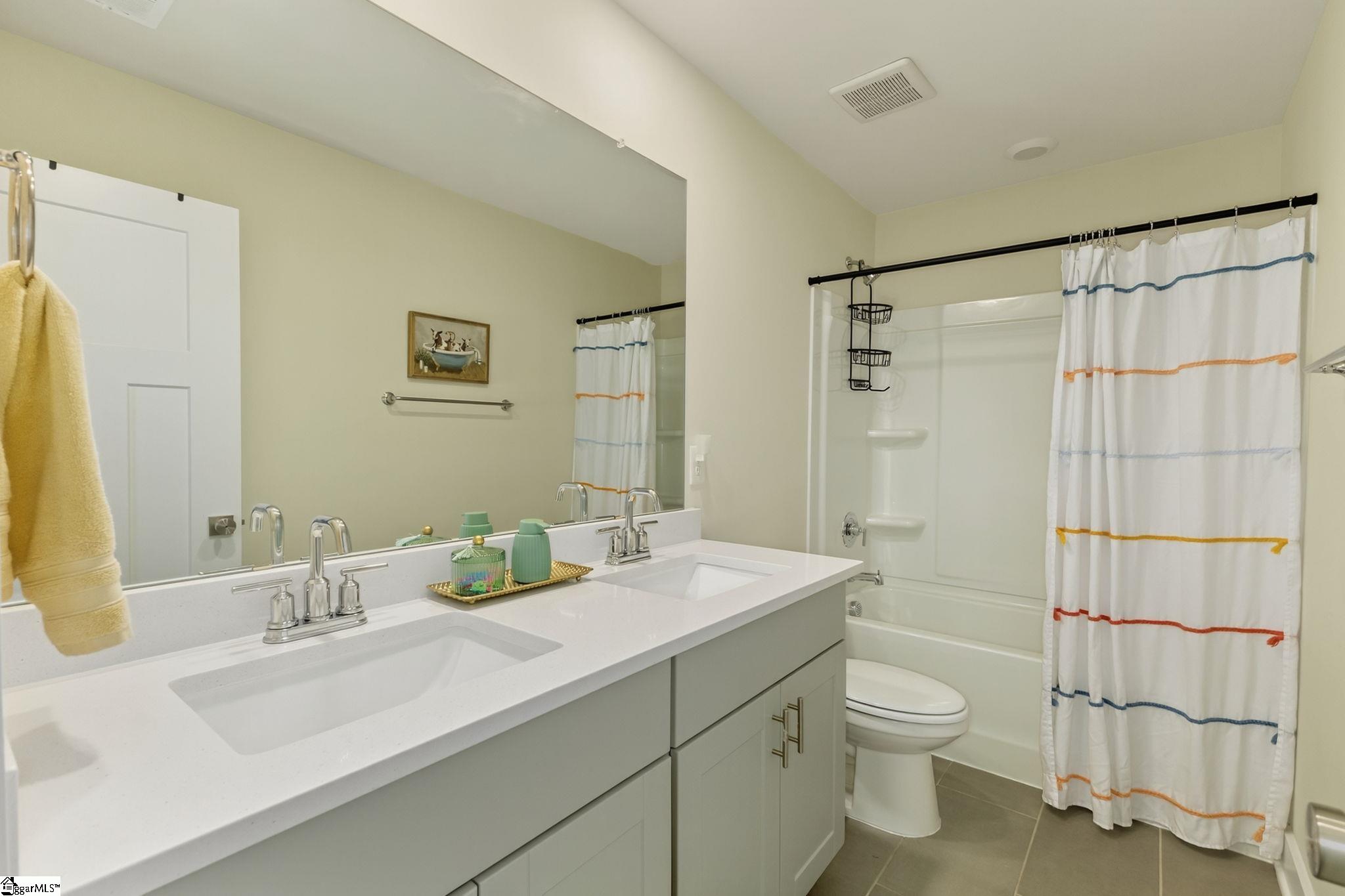 Simpsonville, South Carolina 29680, United States, 4 Bedrooms Bedrooms, ,3 BathroomsBathrooms,Residential,Active,186405