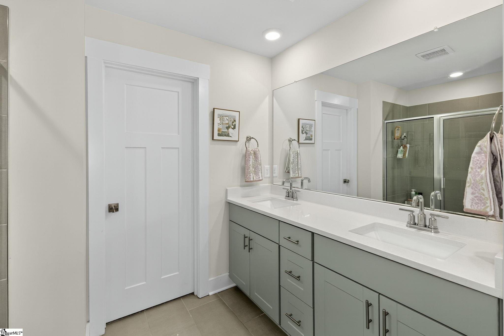 Simpsonville, South Carolina 29680, United States, 4 Bedrooms Bedrooms, ,3 BathroomsBathrooms,Residential,Active,186405