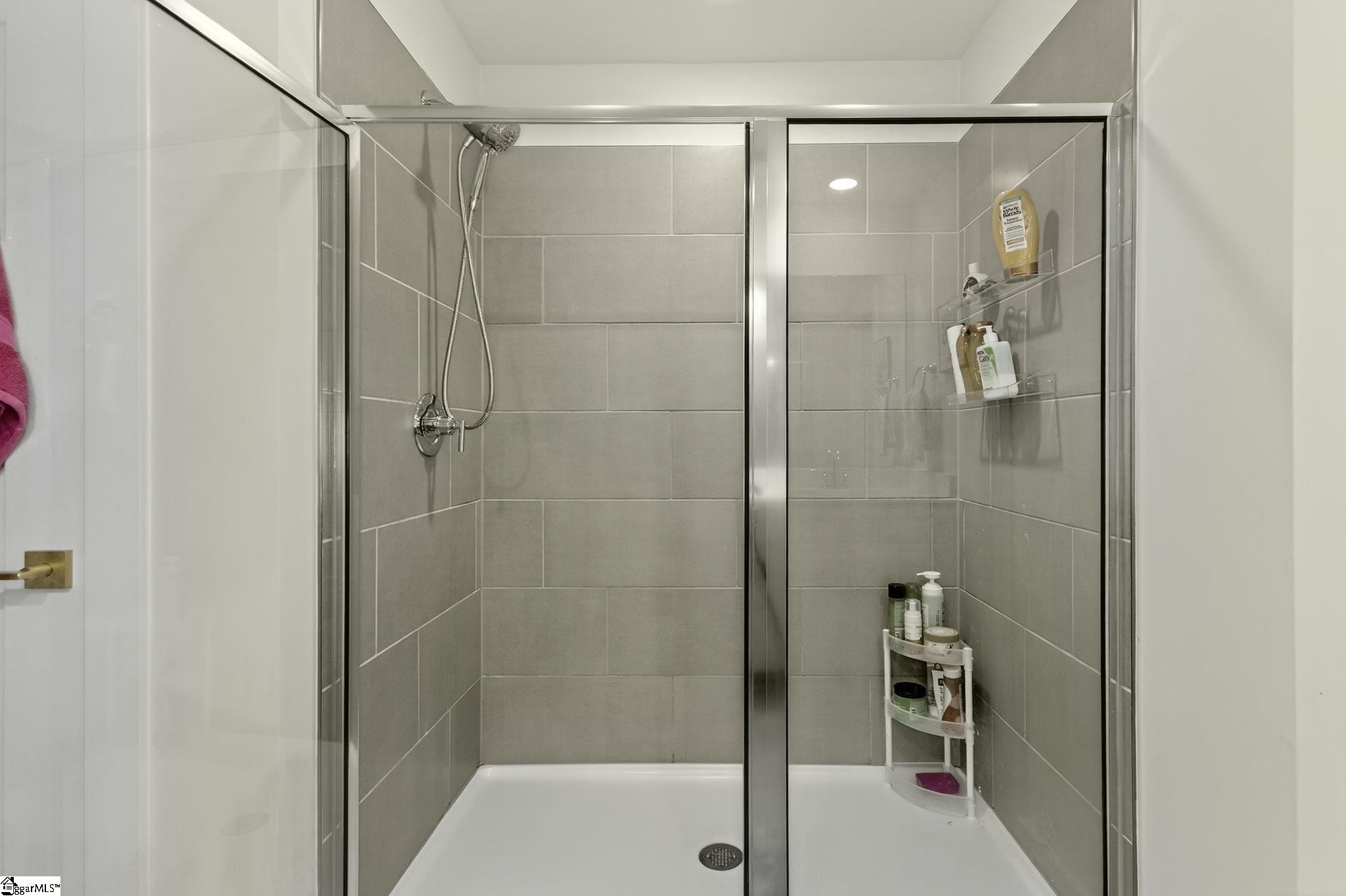 Simpsonville, South Carolina 29680, United States, 4 Bedrooms Bedrooms, ,3 BathroomsBathrooms,Residential,Active,186405