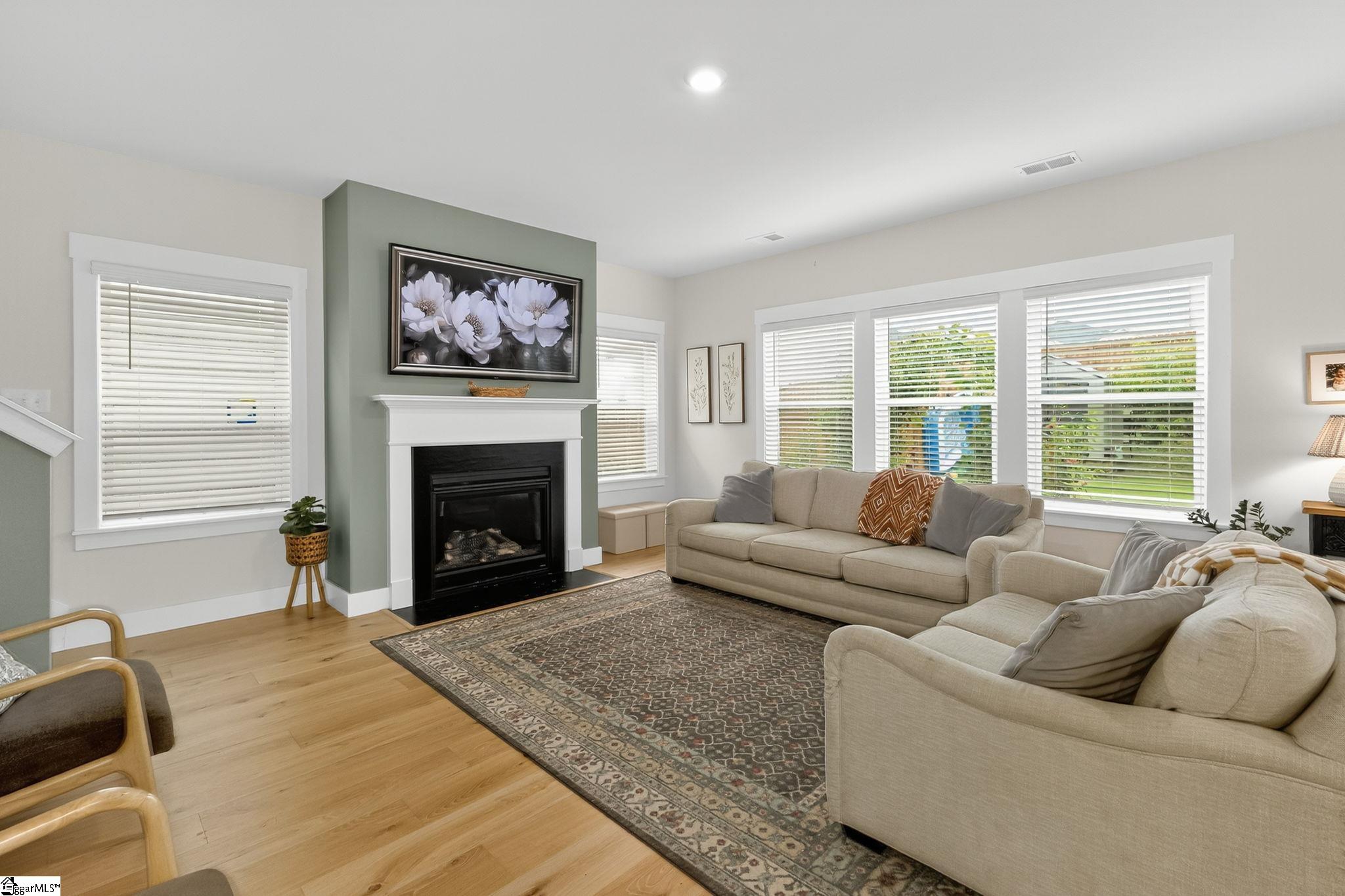 Simpsonville, South Carolina 29680, United States, 4 Bedrooms Bedrooms, ,3 BathroomsBathrooms,Residential,Active,186405