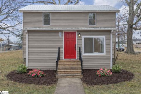 Photo of 20 F Street, Inman, SC 29349 (MLS # 1578453)