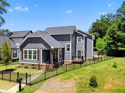Photo of 204A Wilkins Street, Greenville, SC 29605 (MLS # 1593357)