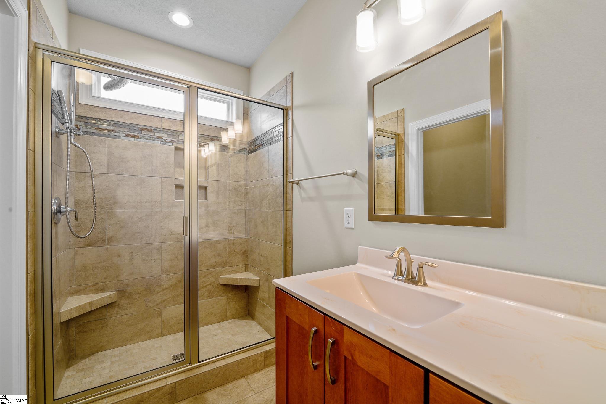 Greenville, South Carolina 29601, United States, 4 Bedrooms Bedrooms, ,3 BathroomsBathrooms,Residential,Active,11741