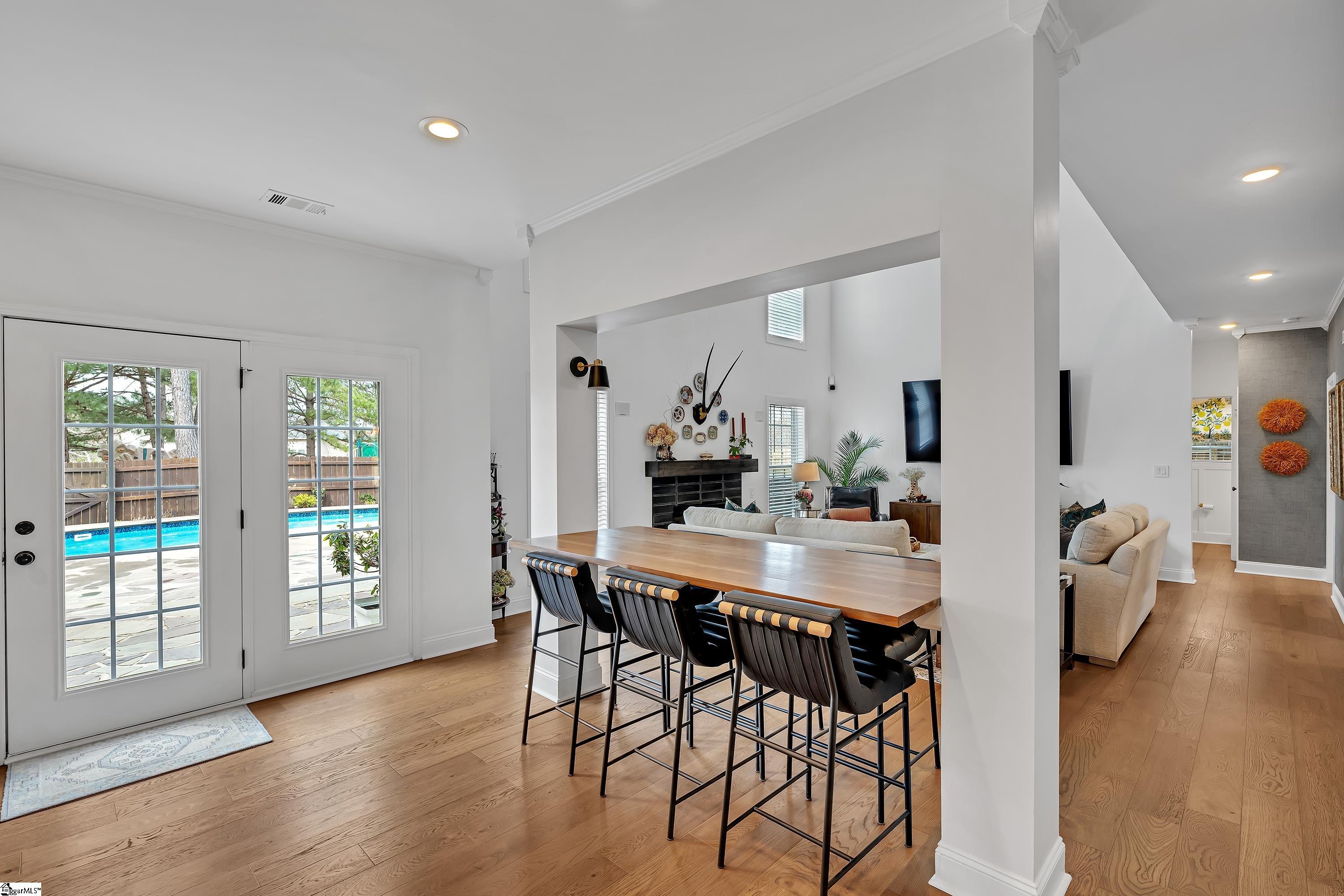 Simpsonville, South Carolina 29681, United States, 4 Bedrooms Bedrooms, ,3 BathroomsBathrooms,Residential,Contingent,91172